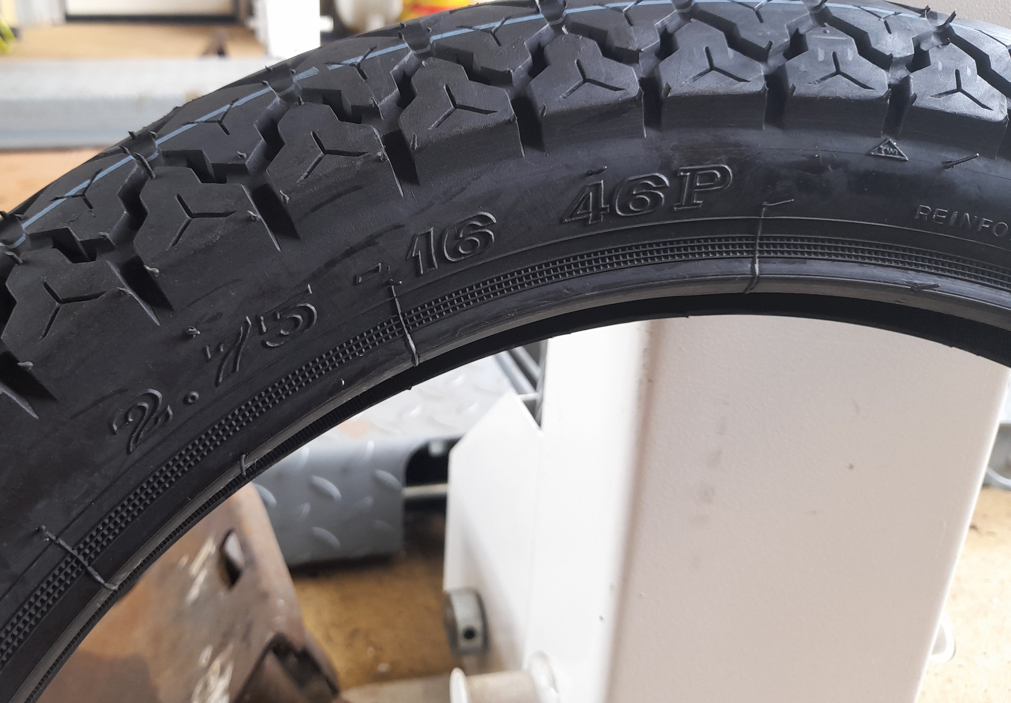 Simson Reifen 2,75-16 VRM-159 46P S50 S51 KR 51 Schwalbe