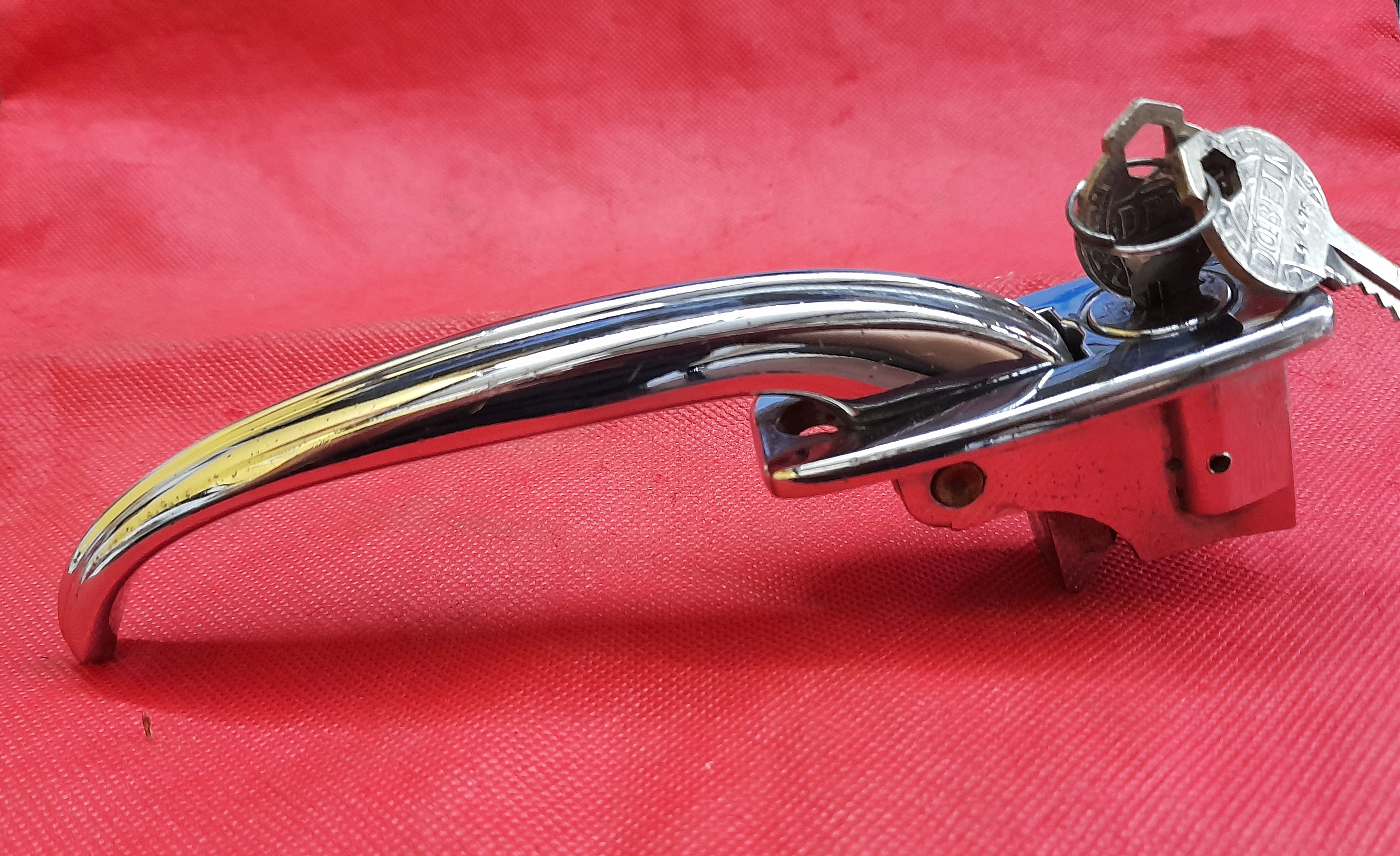 Türgriff Türaußengriff  mit Schloss IFA F8 F9 AWZ P70