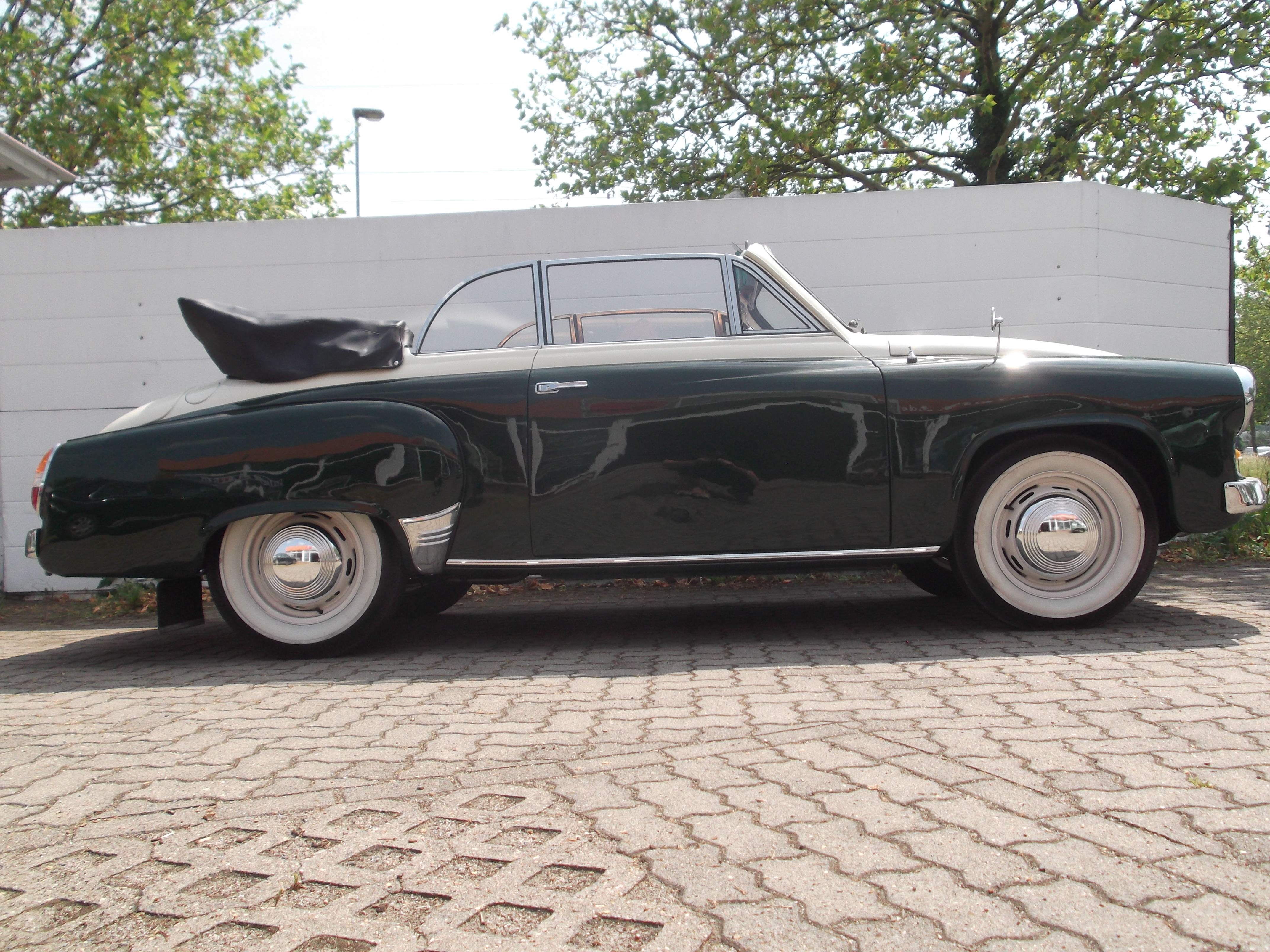 Zierleisten unterhalb Schwellerleisten Wartburg 311 Cabrio , Wartburg 313 Sport