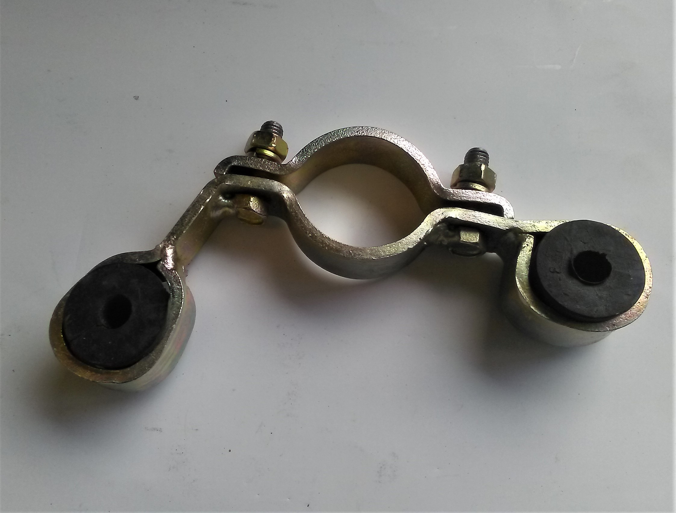 Halter Auspuff Wartburg 311 313 , IFA F9