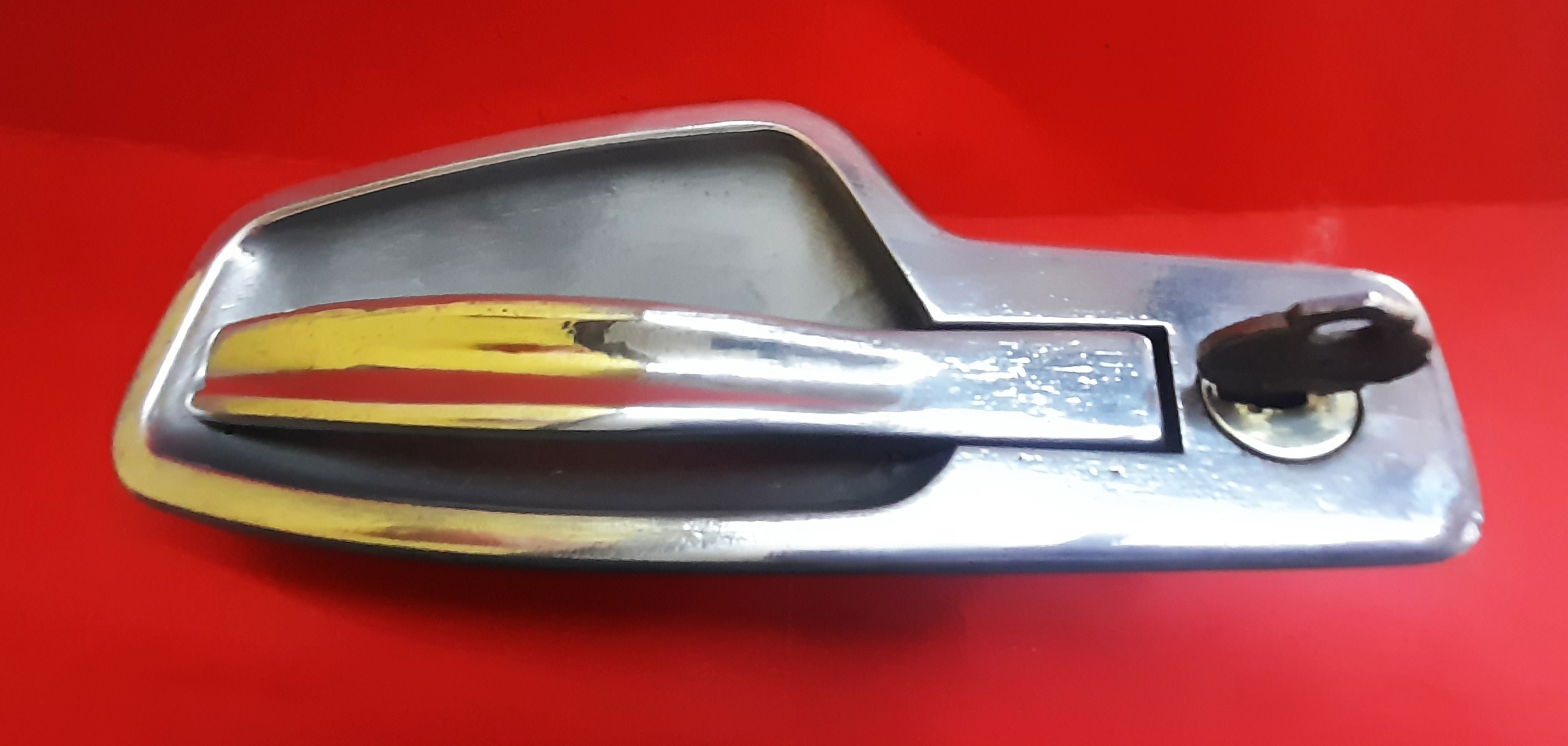 Türgriff links mit Schloß und Schlüssel Trabant P50 P60 500 600