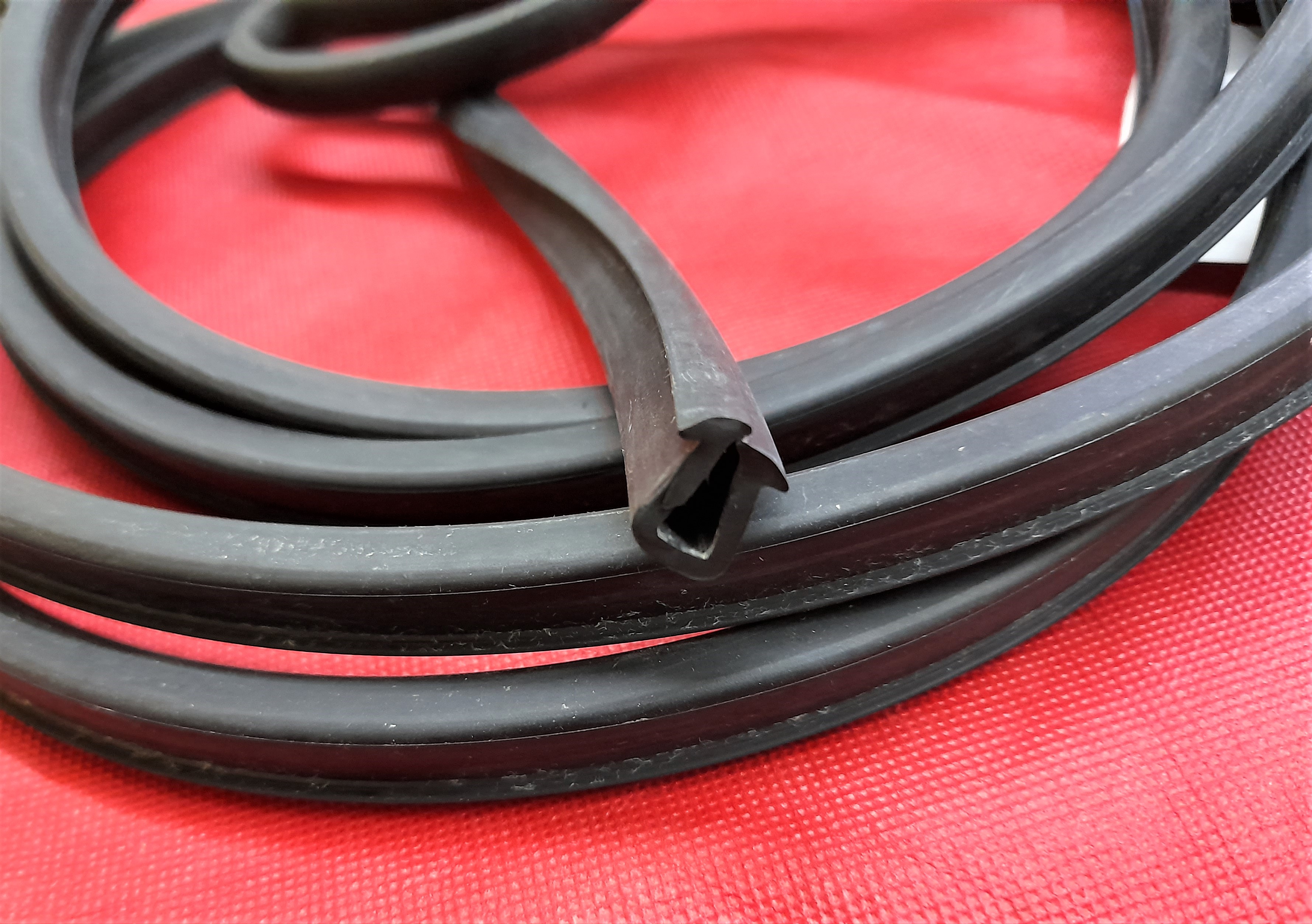 Einglasgummi Seitenscheibe Wartburg 311 Coupé , Kabriolett Cabrio