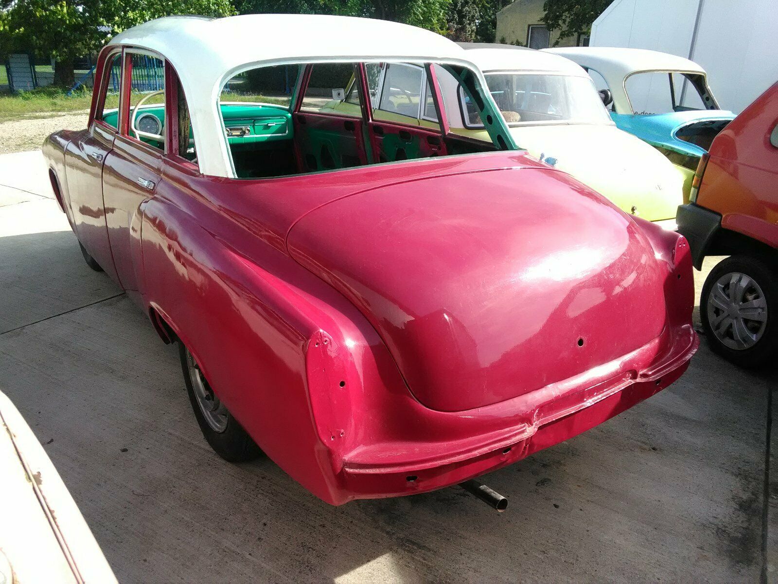 Wartburg 311 deluxe mit Faltdach Restaurationsobjekt