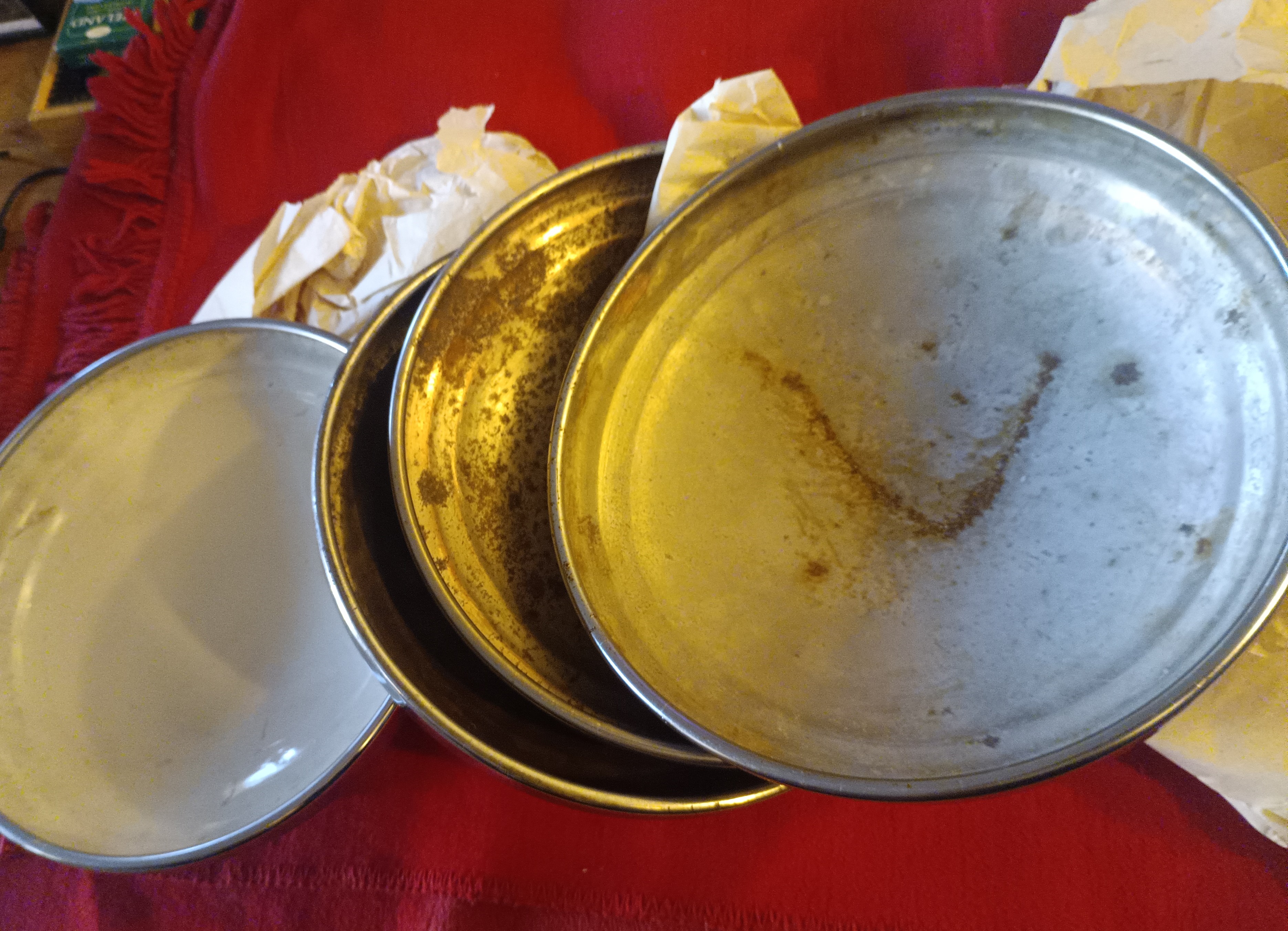 Radkappensatz Radkappen 15`` Wartburg  311 900 313 Sport IFA F9