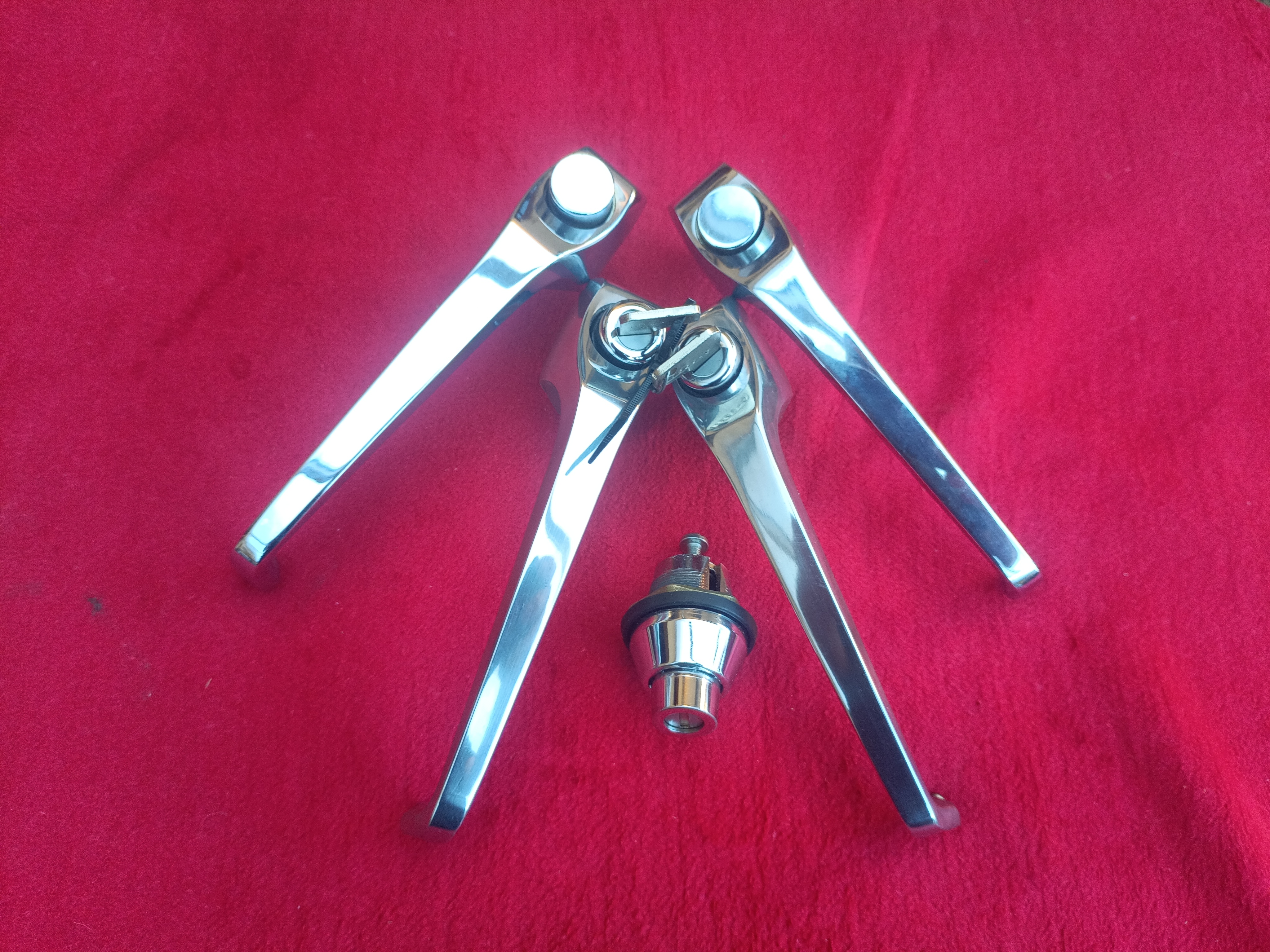 1 Satz Türgriffe Türgriff Türaußengriff gleichschließend Wartburg 353