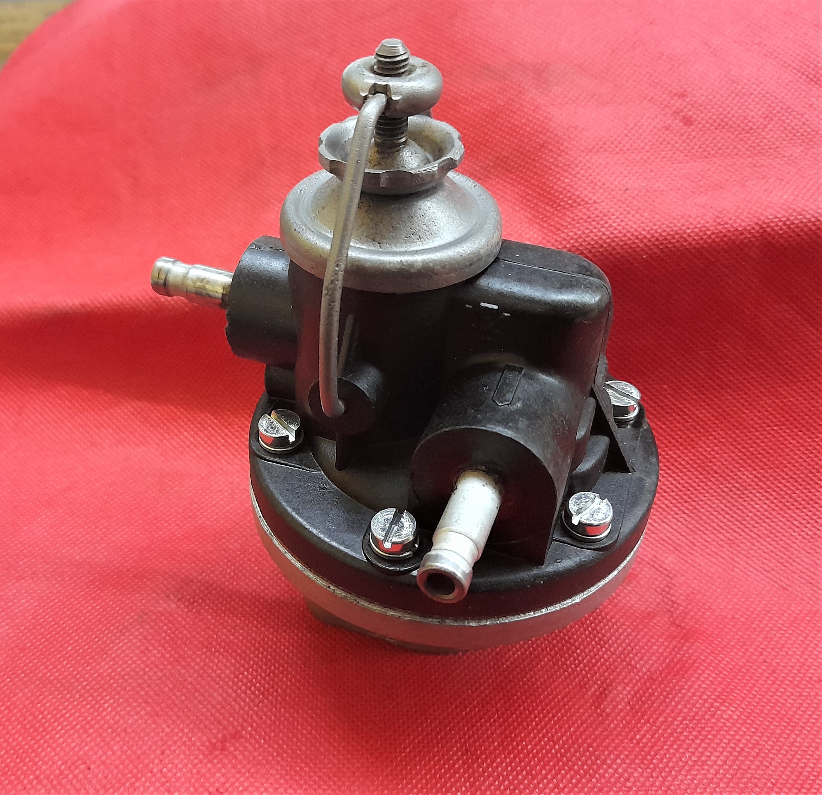 Benzinpumpe , Kraftstoffpumpe Wartburg 311 312 313 , 353 1. Serie , IFA F9