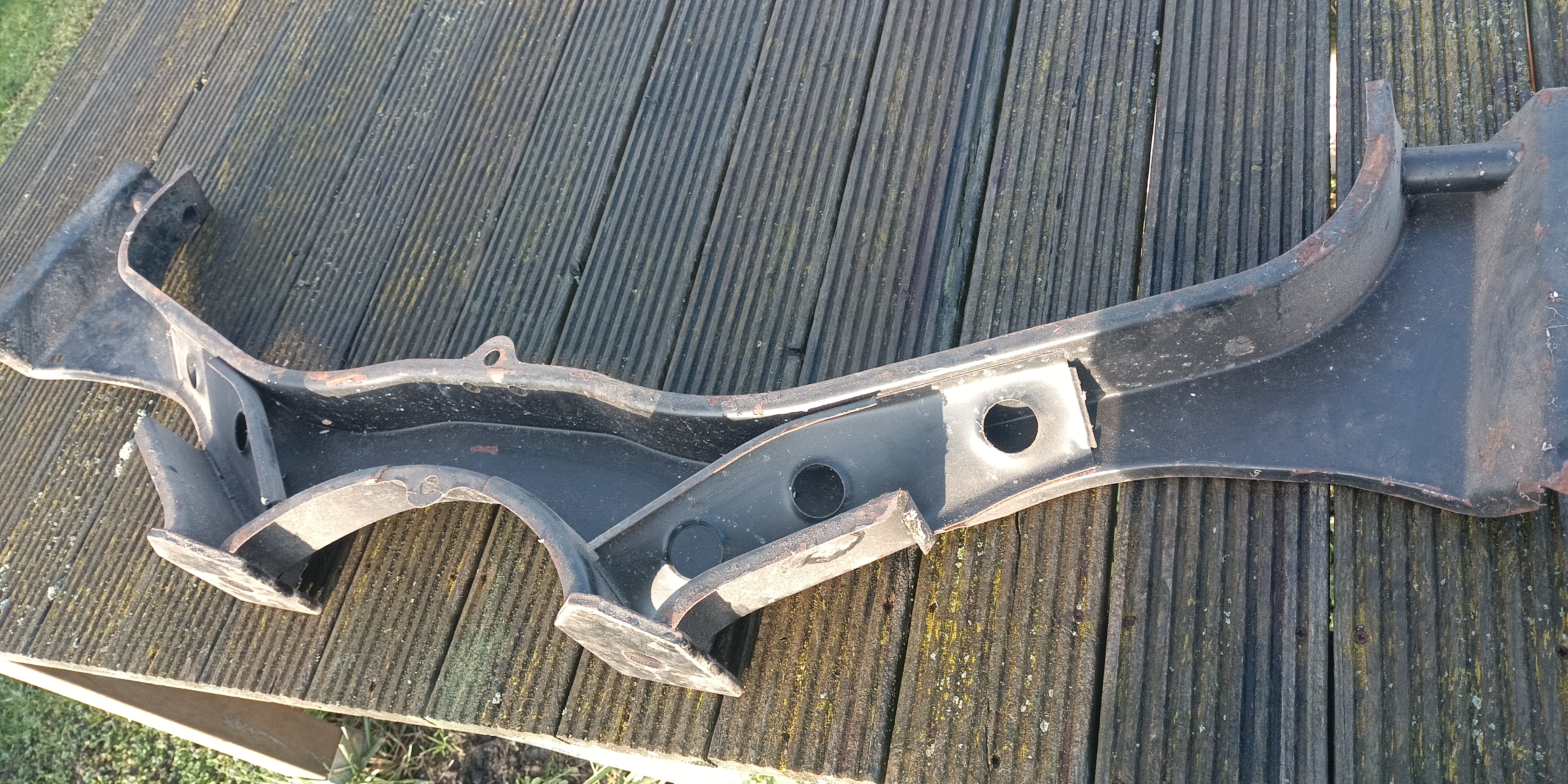 "Geweih " Querträger Einschweißbleche Trägergruppe  Reparaturbleche Blech Trabant 601