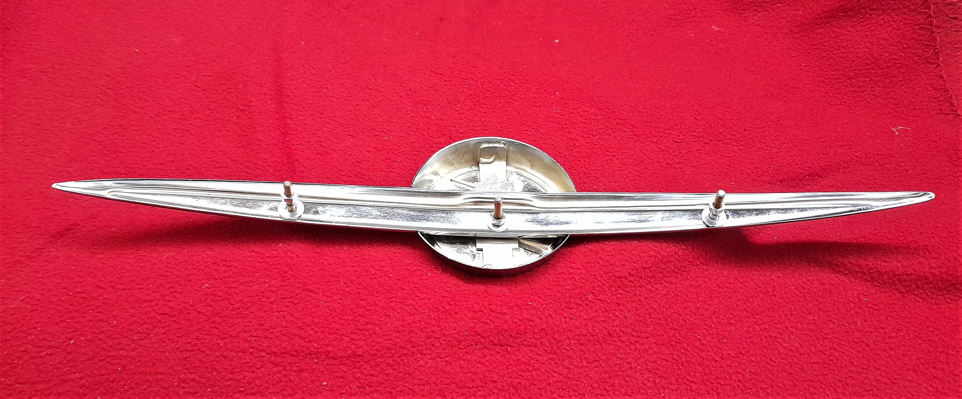 Flügelemblem Frontgrill chrom Trabant