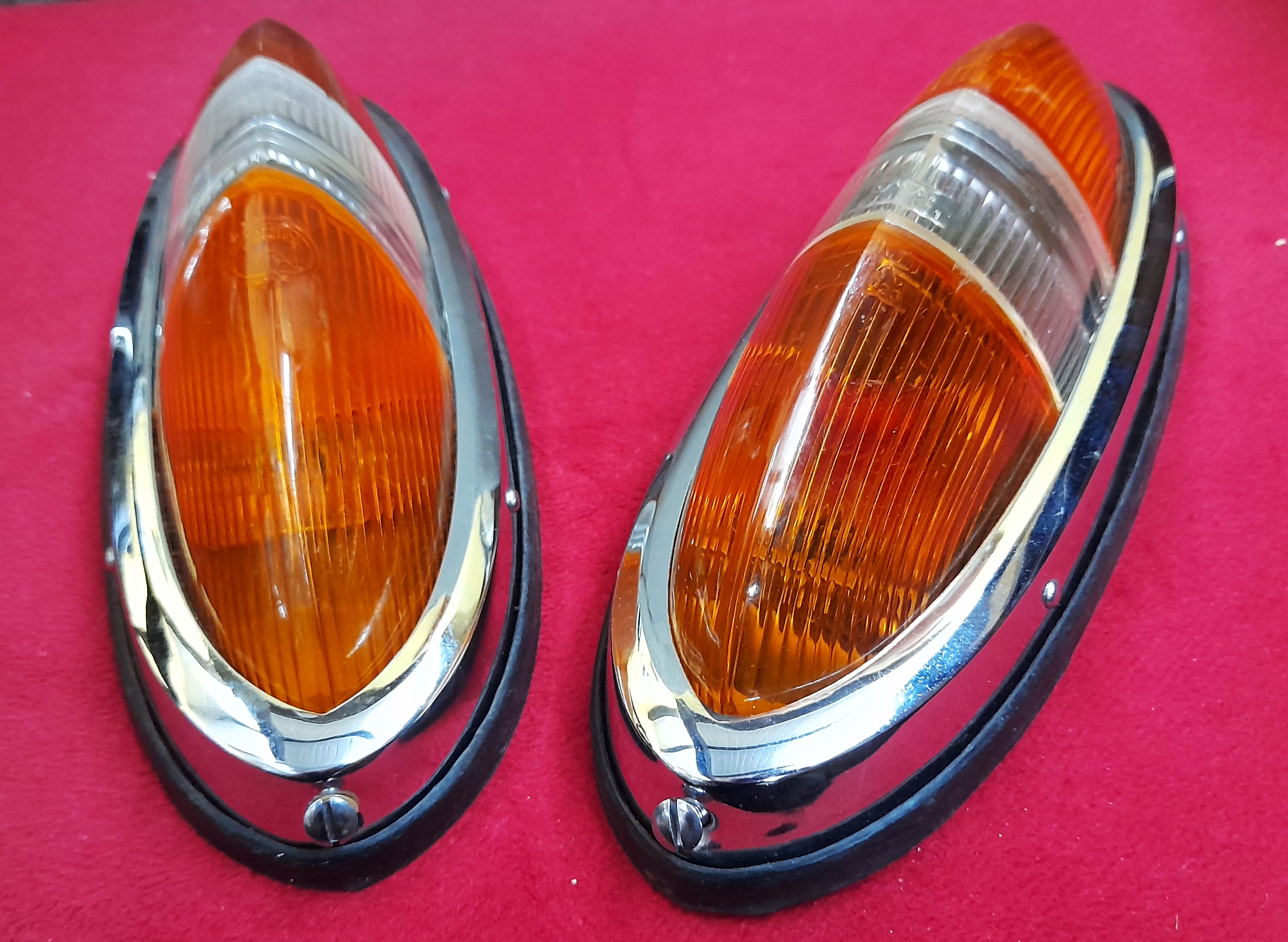 Rückleuchten , Schiffchen Wartburg 311  313 Barkas B1000