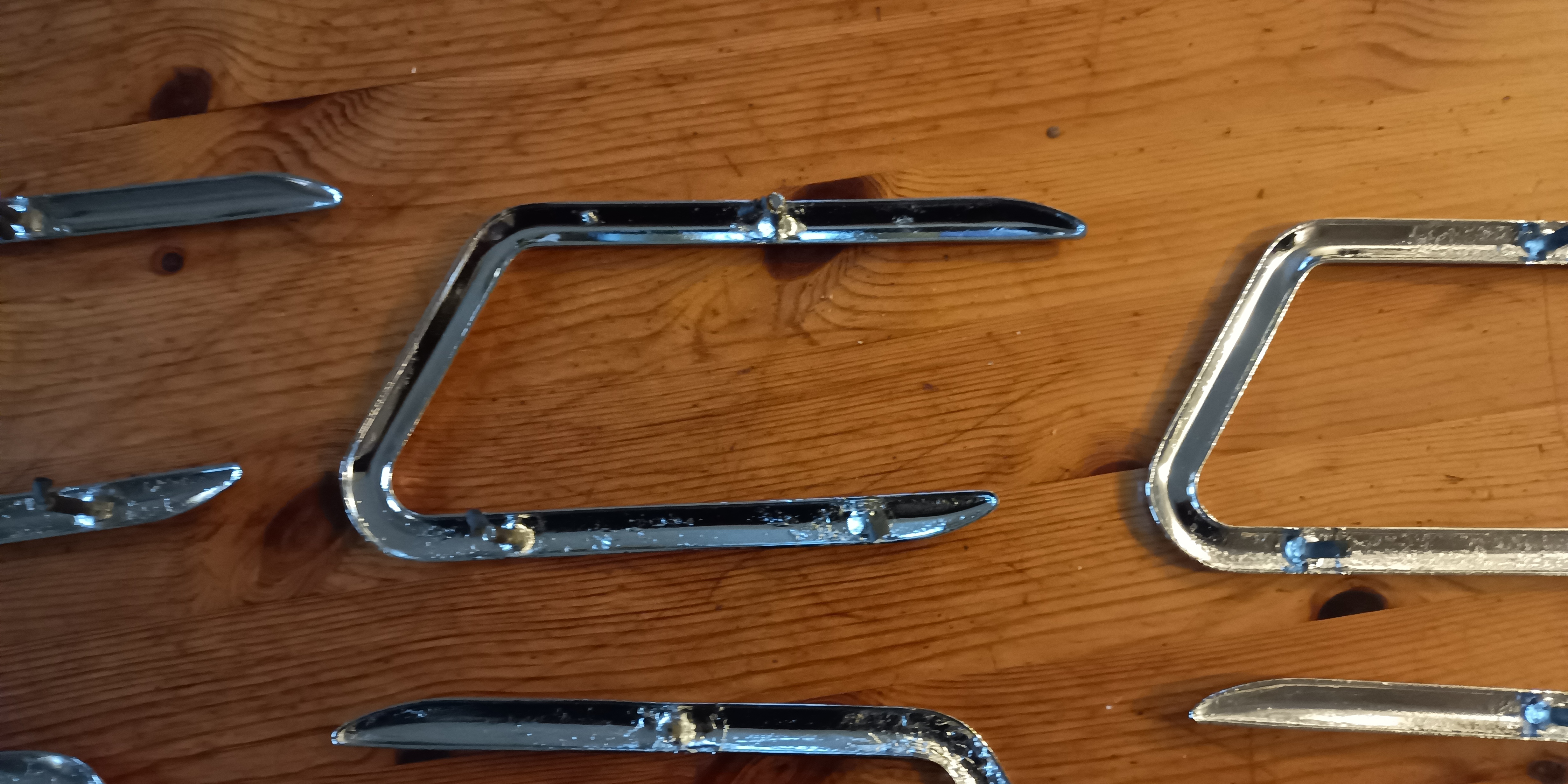 Zierleisten Chromrahmen "Kiemen" Wartburg 313 Sport