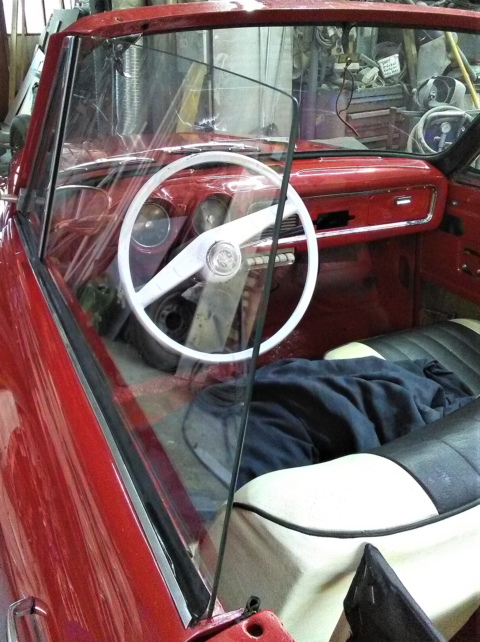 Scheibe ,  Seitenscheibe Wartburg 311 312 300 HT