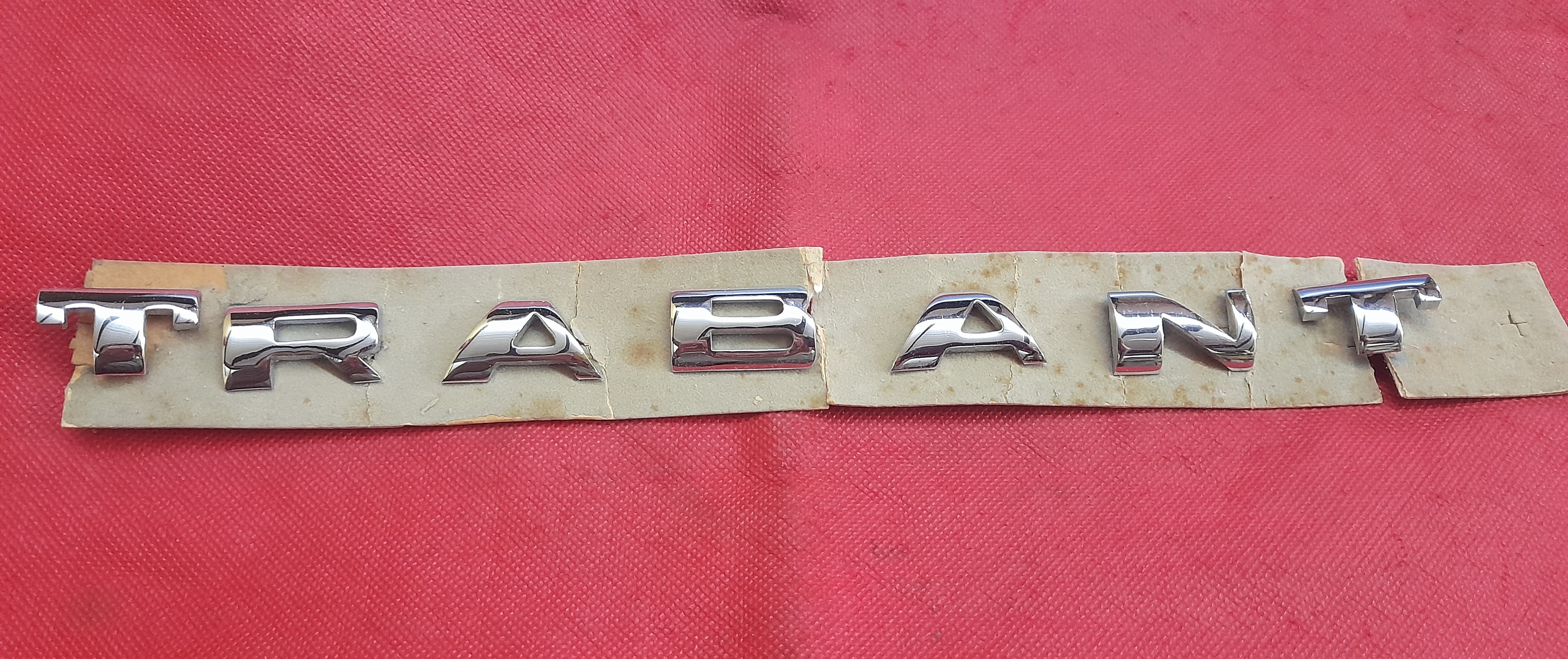 Schriftzug Motorhaube Trabant