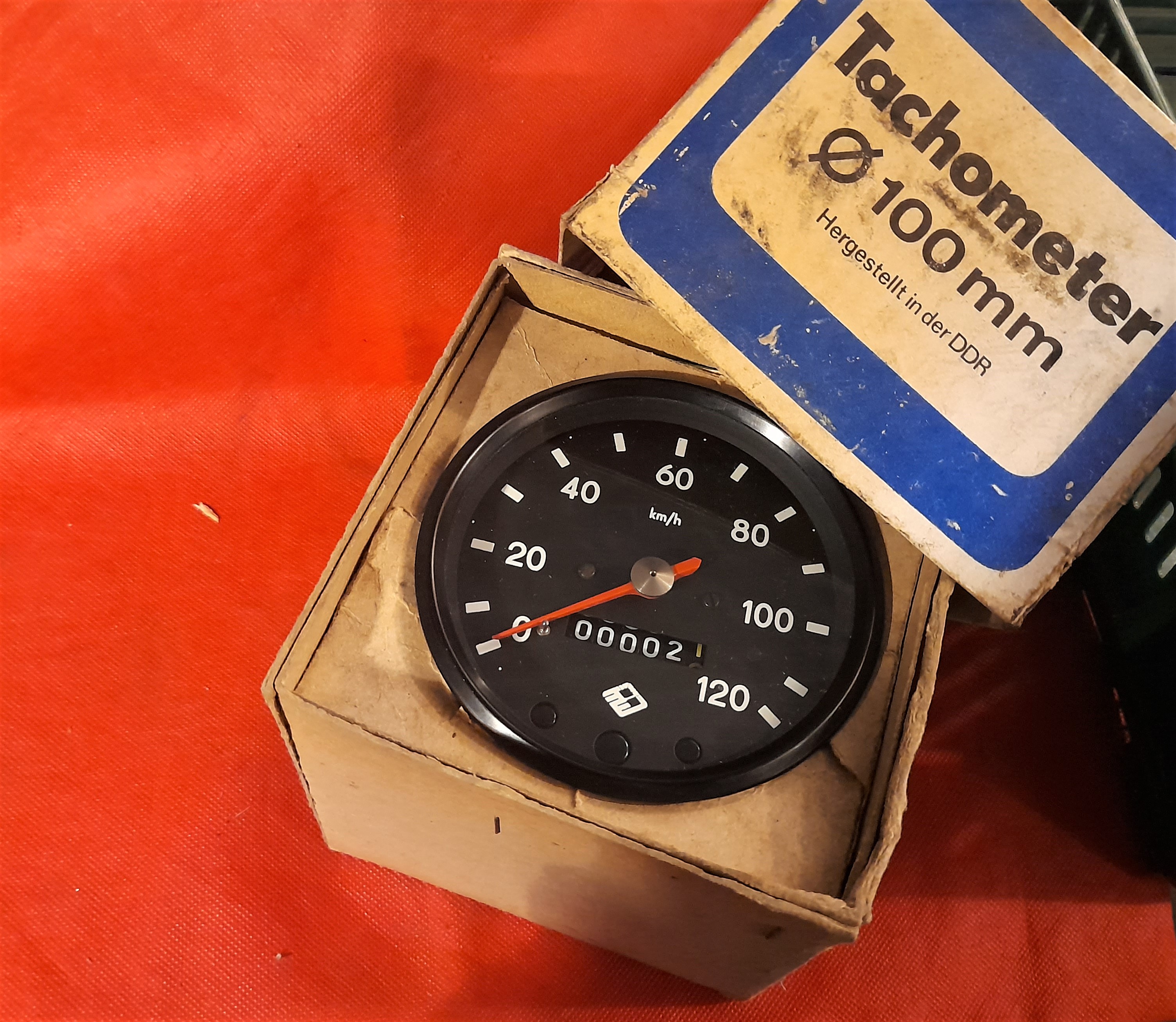 Tachometer 120 km/h