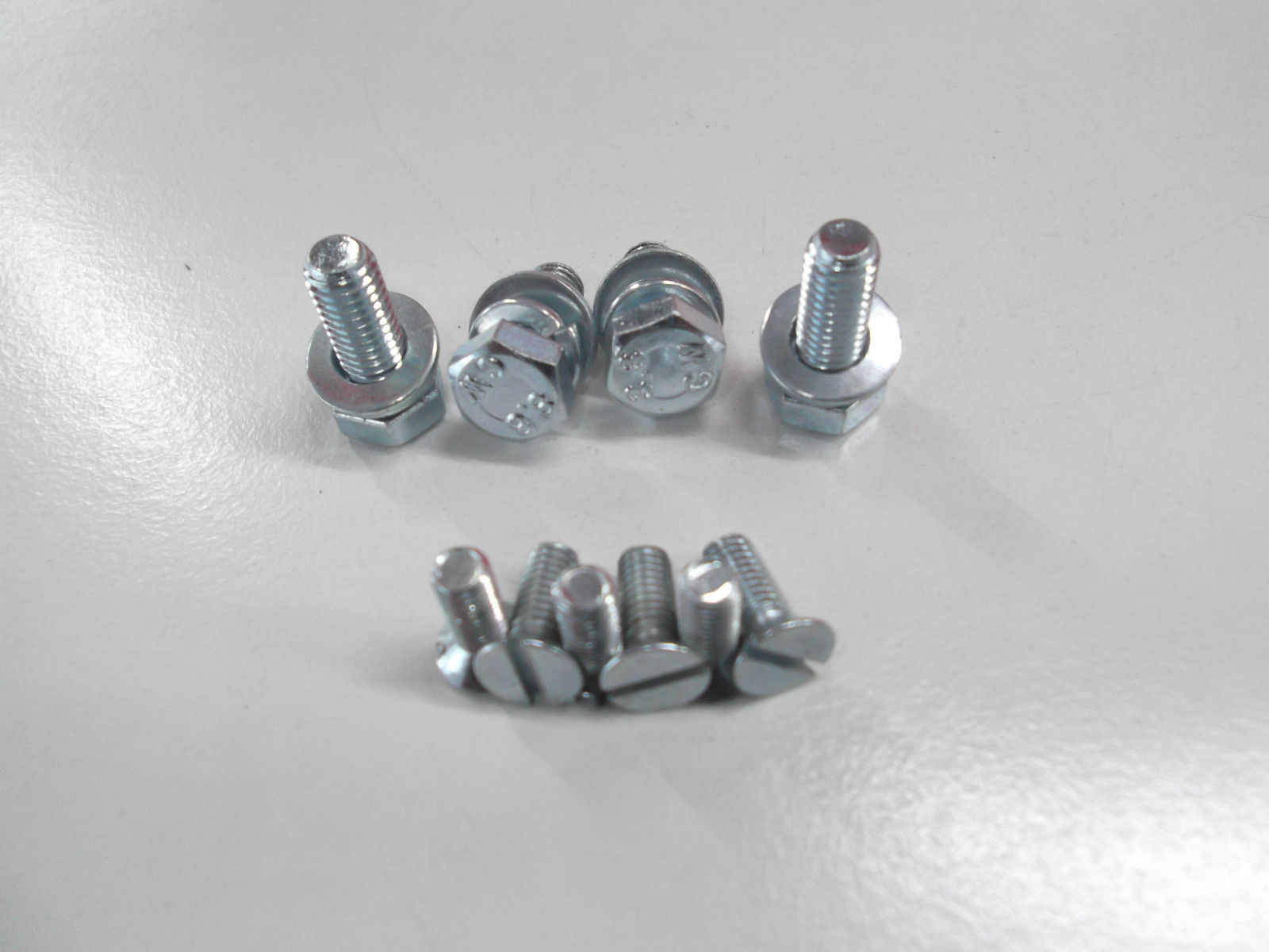 Schraubenset für Türscharnier hinten Wartburg 311 312