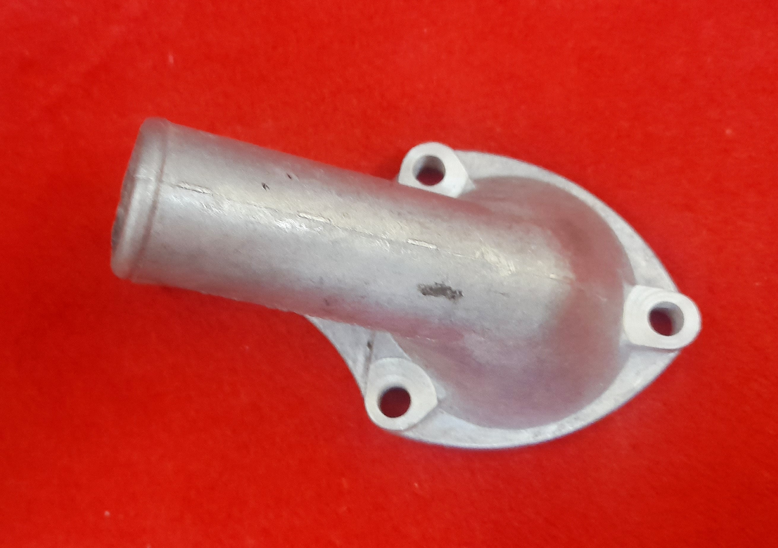 Druckstutzen Zylinderkopf Thermostatgehäuse Wartburg 353  Barkas B1000