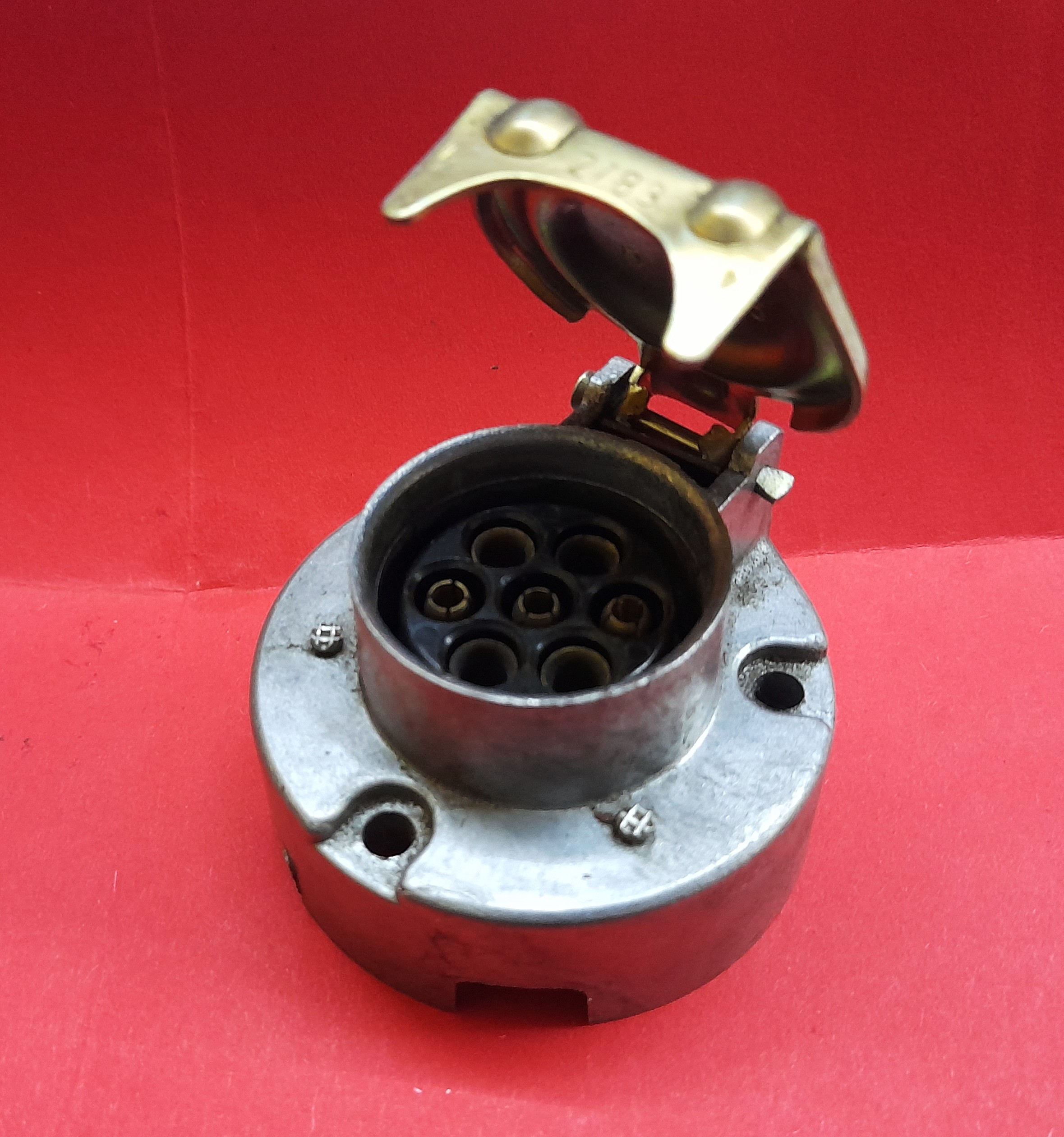 Anhänger Steckdose 7 polig Wartburg IFA Trabant Barkas