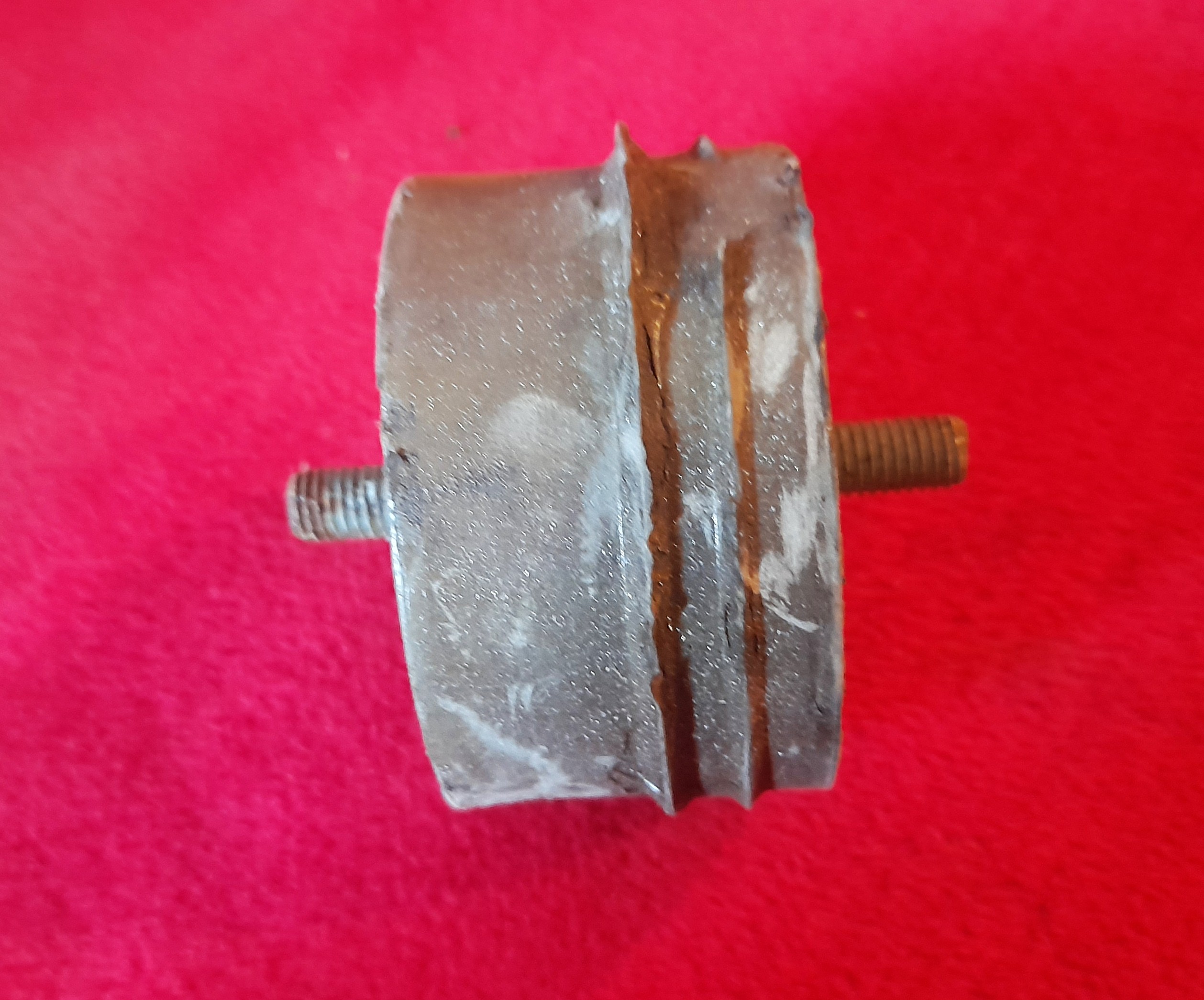 Motorlager Getriebelager Silentblock oval Trabant 601