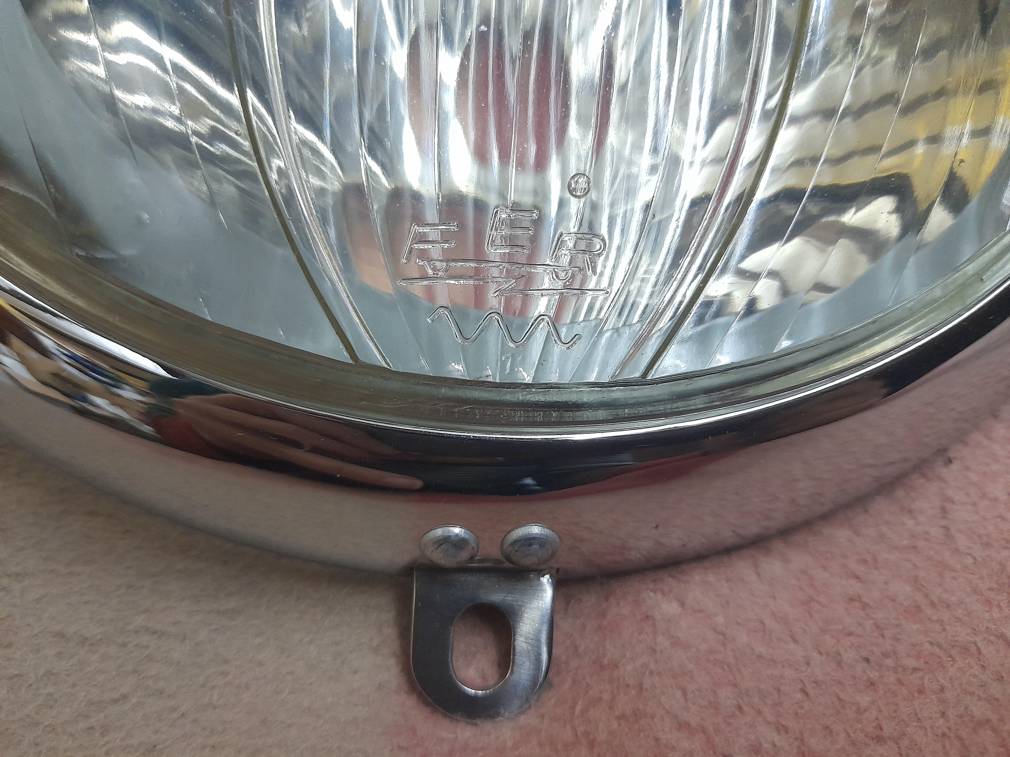 Scheinwerfer FER 220 mm BMW EMW 340 327