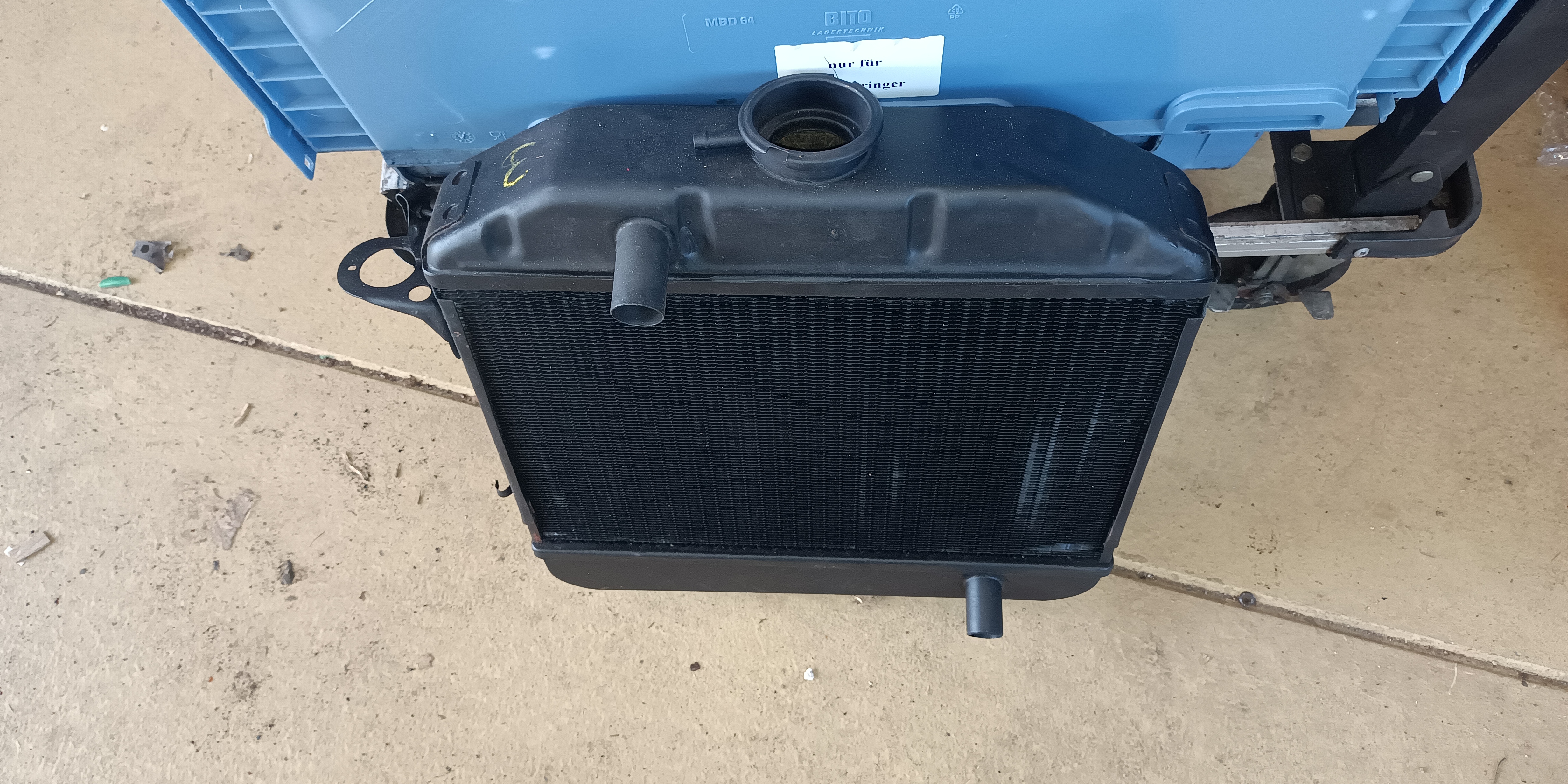 Kühler , Wasserkühler Wartburg 311 1000 verstärkt