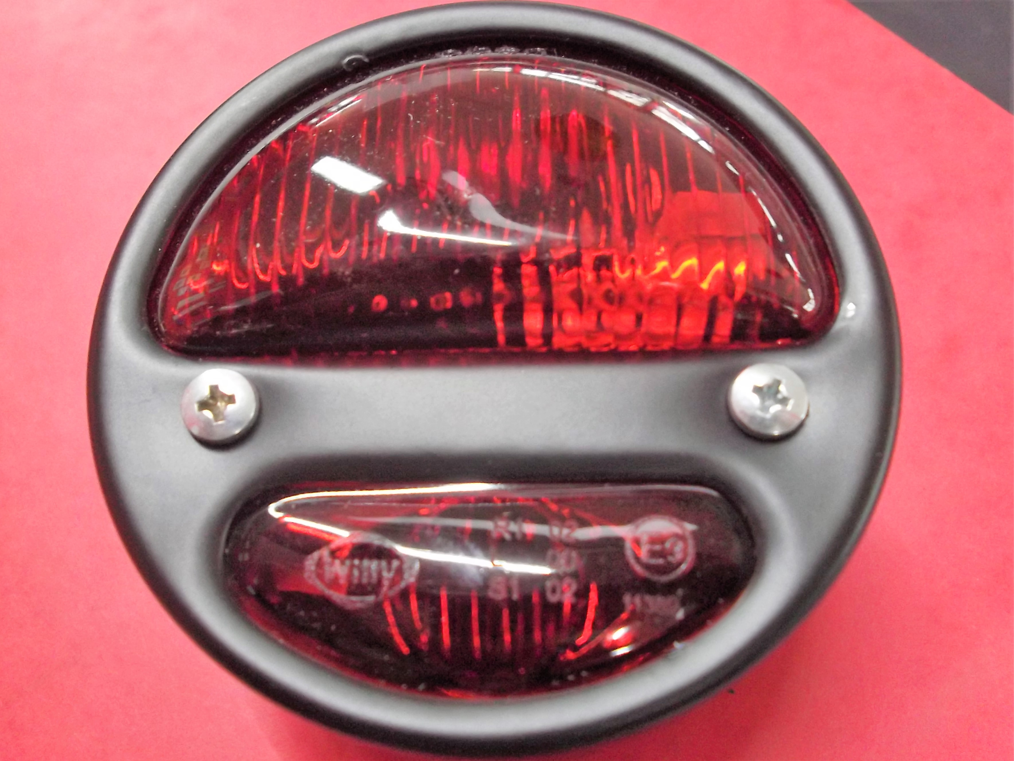 Rücklicht Rückleuchte Schwarz 3 Funktionen DKW IFA Vorkrieg Oldtimer Universal