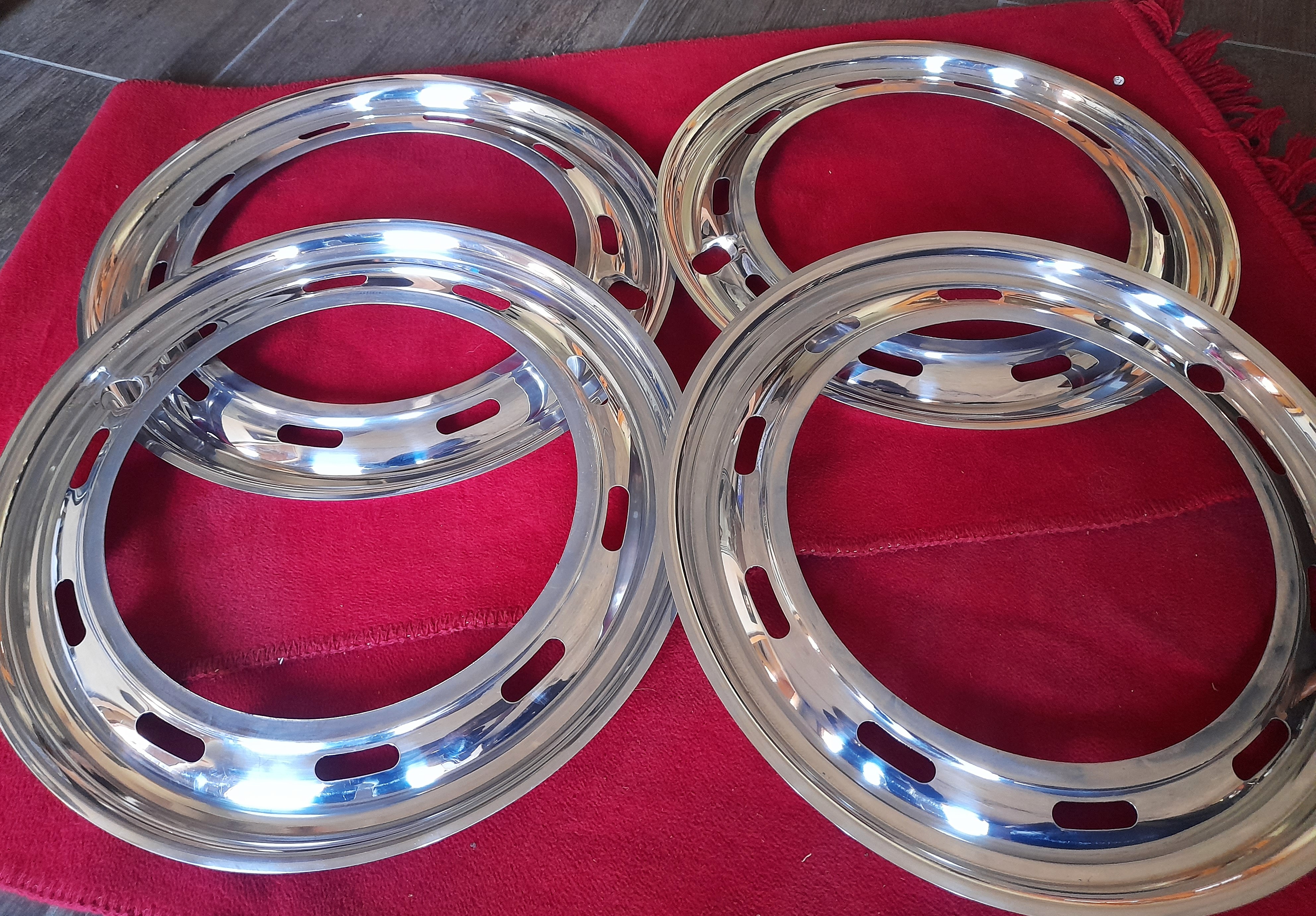 Radzierringe Felgenzierringe 15`` Wartburg 313 Sport 311 erste Serie 900er 10 Loch