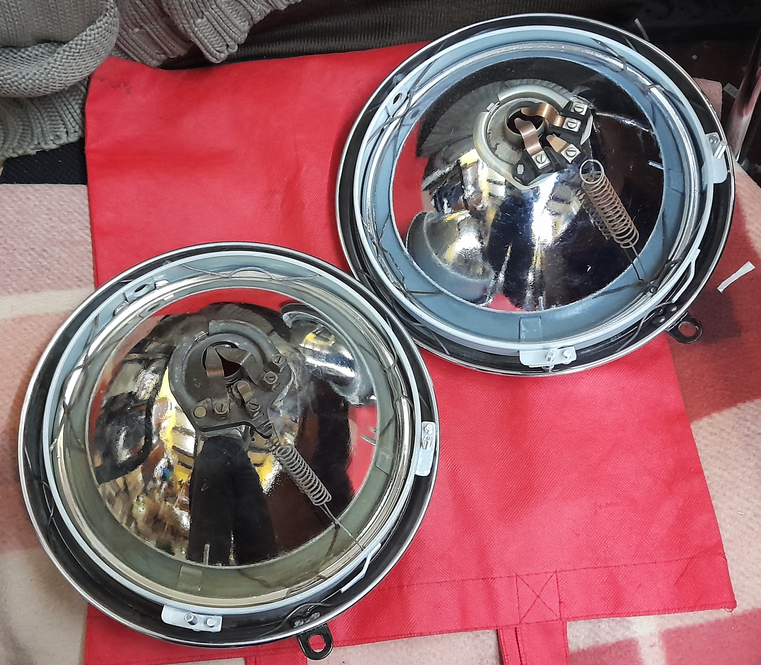 Scheinwerfer IKA 220 mm BMW EMW 340 327