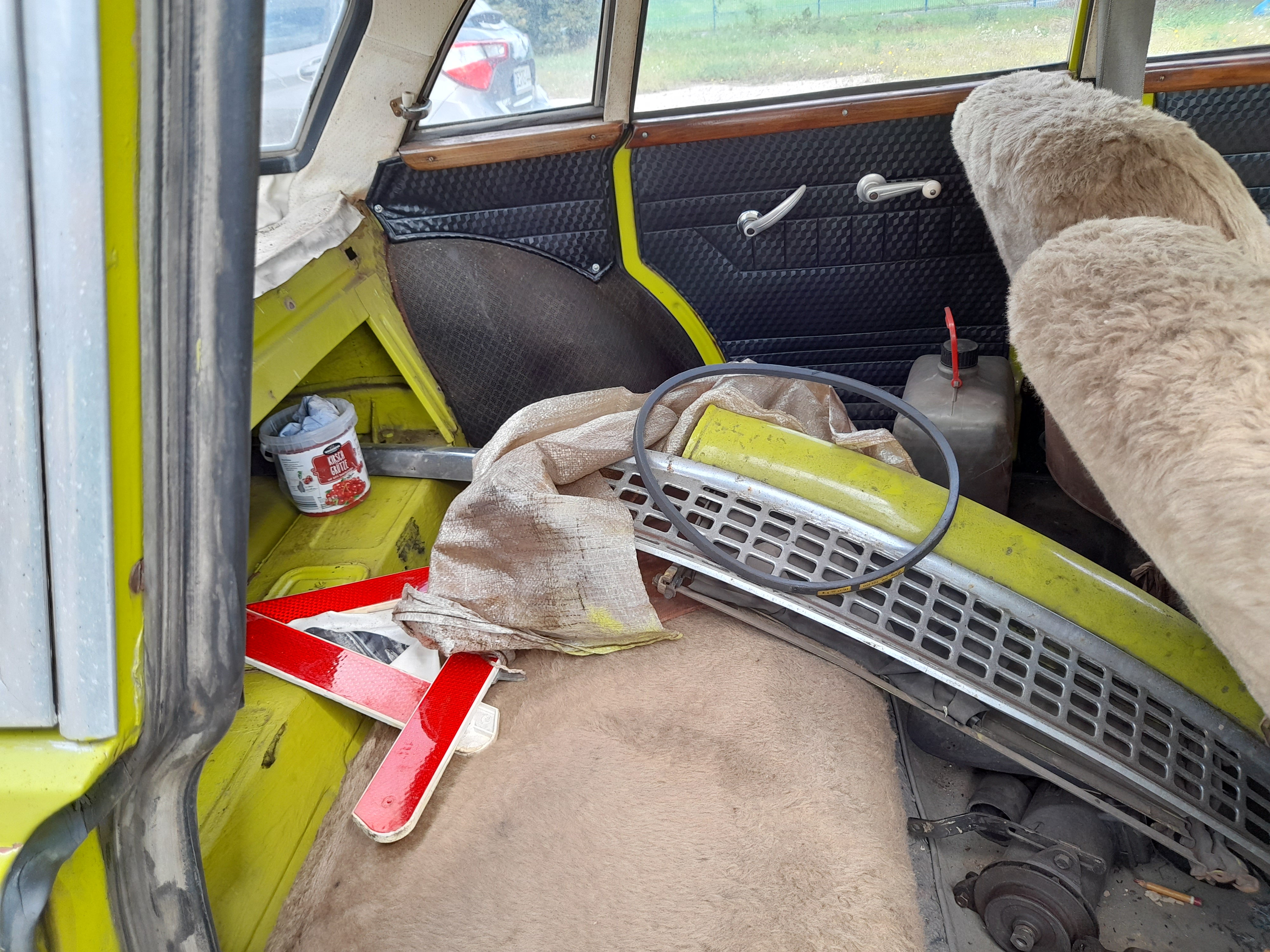 Wartburg 311 mit Faltdach Restaurationsobjekt