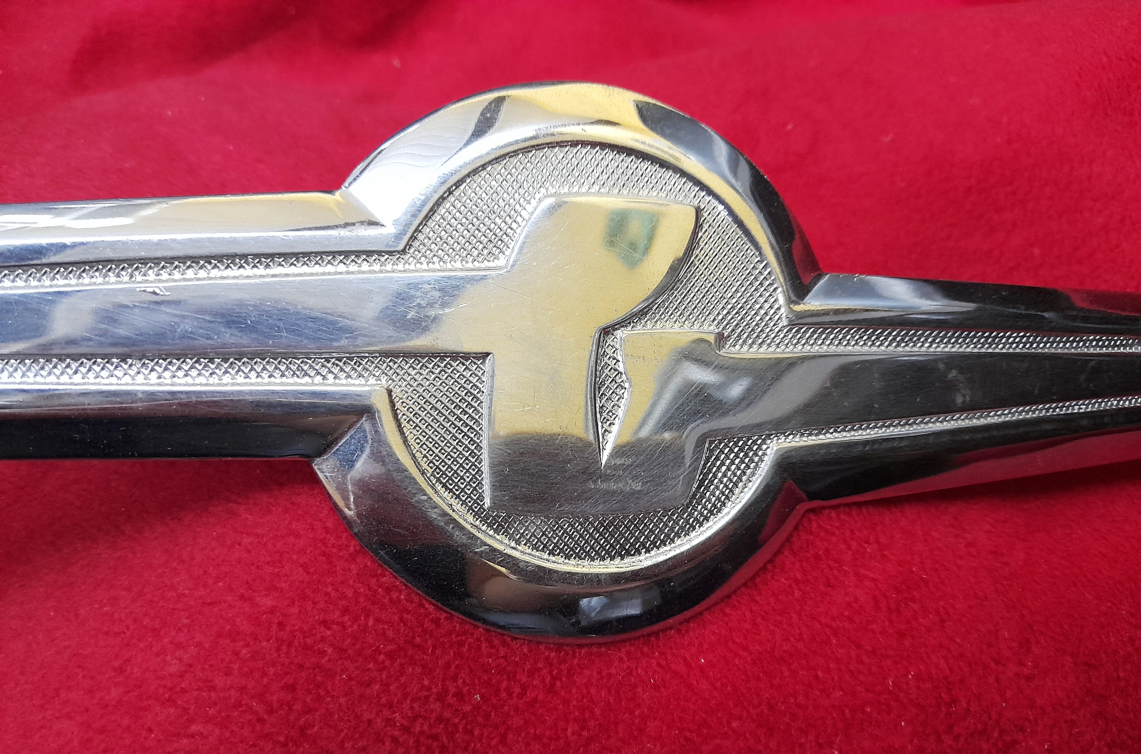 Chrom Emblem für Kühlergrill Barkas B1000