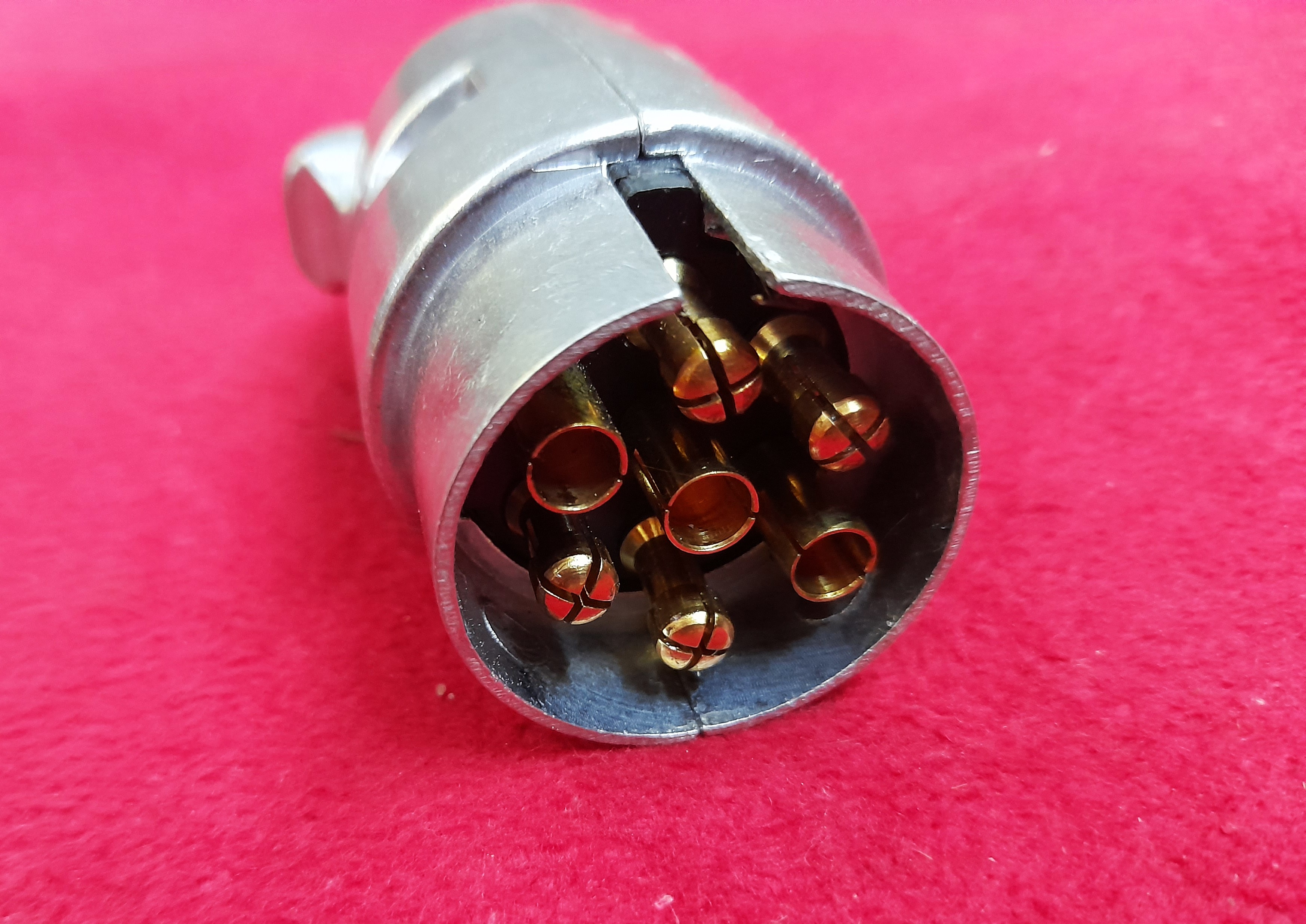 Anhänger Stecker 7 polig Wartburg IFA Trabant Barkas Qek Nagetusch HP500 HP350