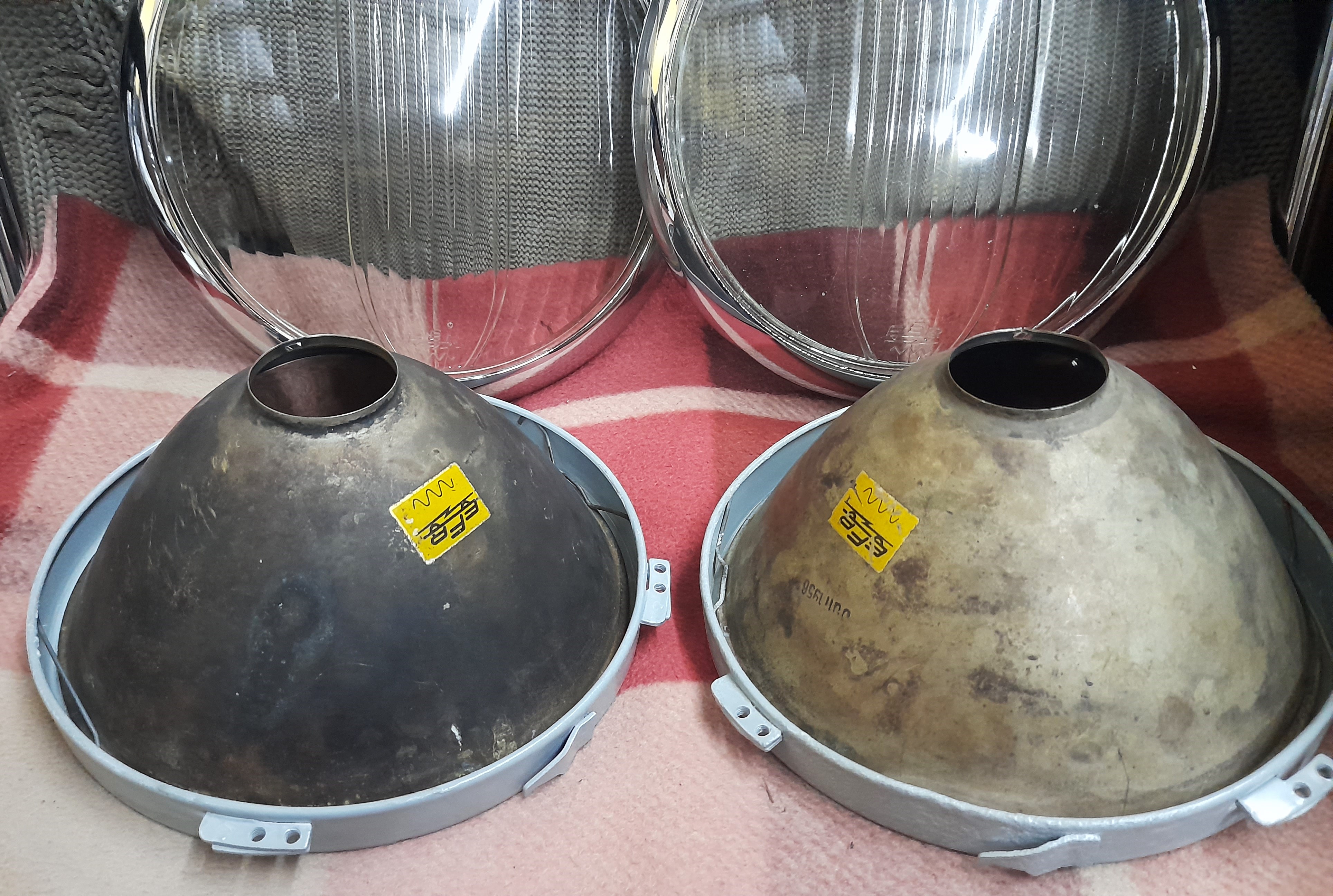 Scheinwerfer FER 220 mm BMW EMW 340 327