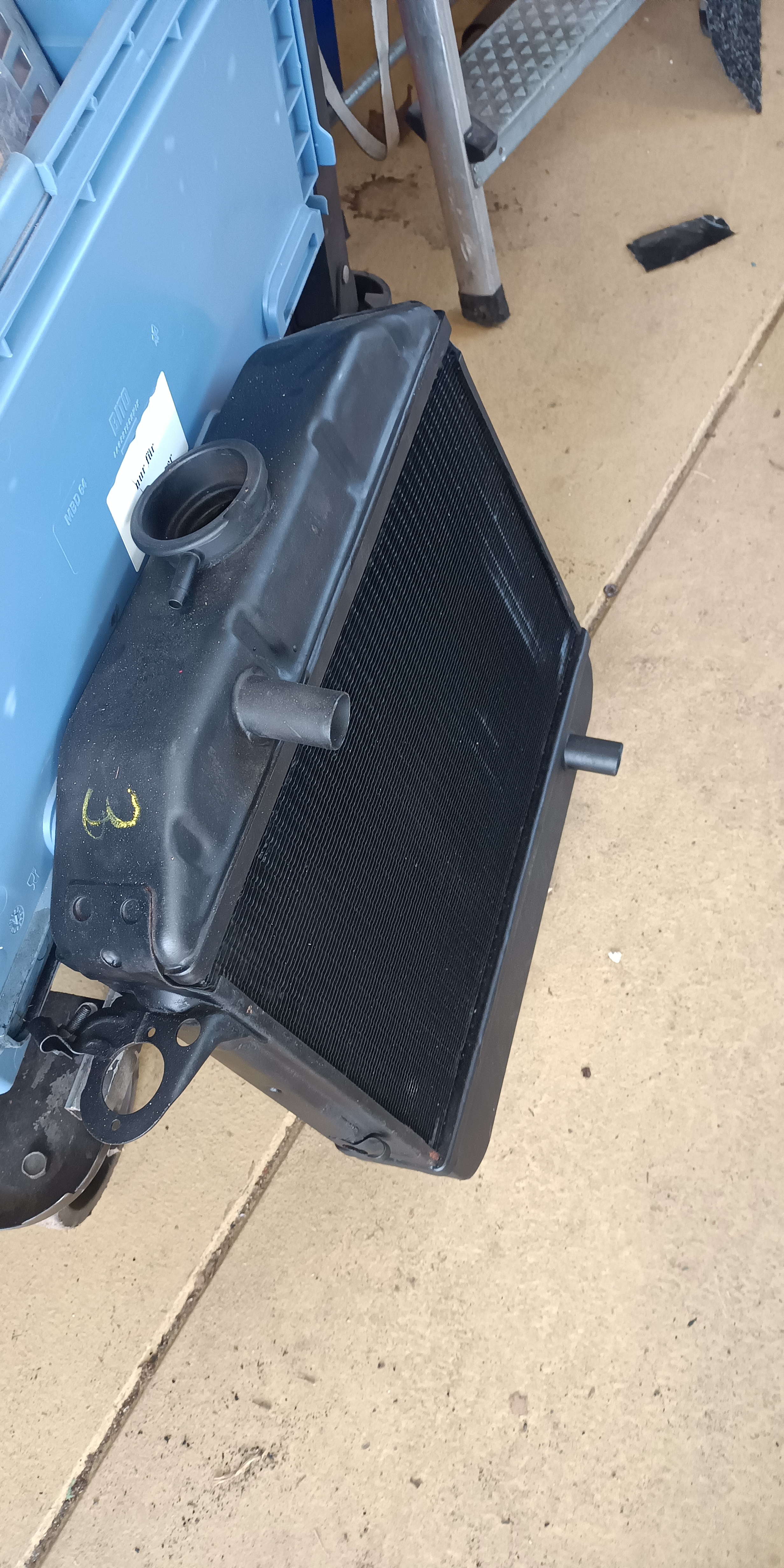 Kühler , Wasserkühler Wartburg 311 1000 verstärkt