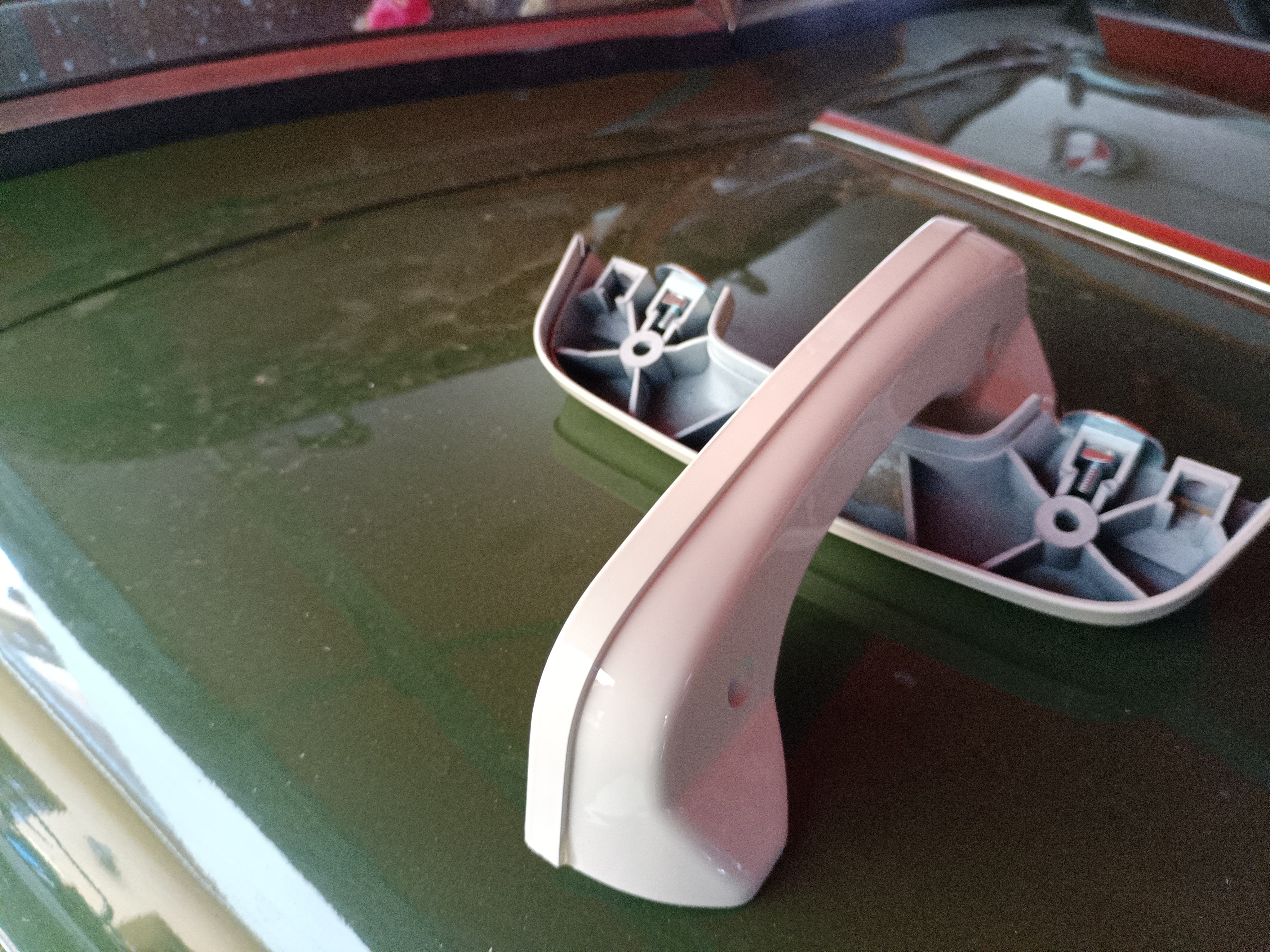 Armlehne Armstütze Türinnengriff  Griffschale Wartburg 311 312 cremeweiß