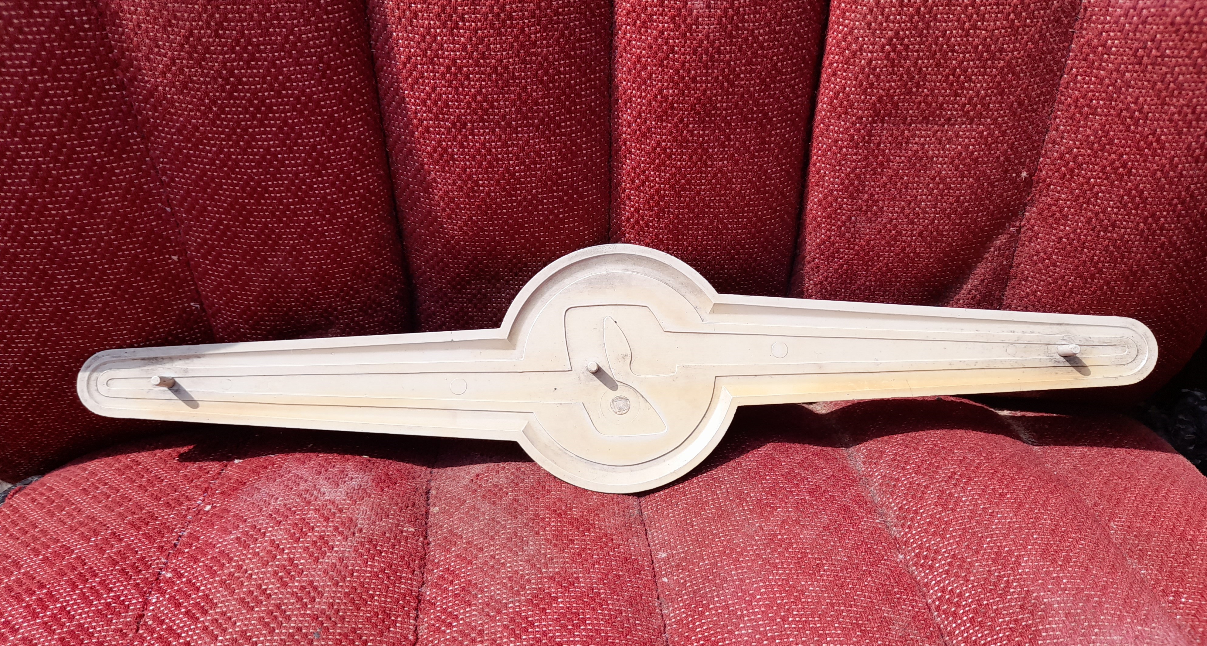 Emblem für Kühlergrill Barkas B1000