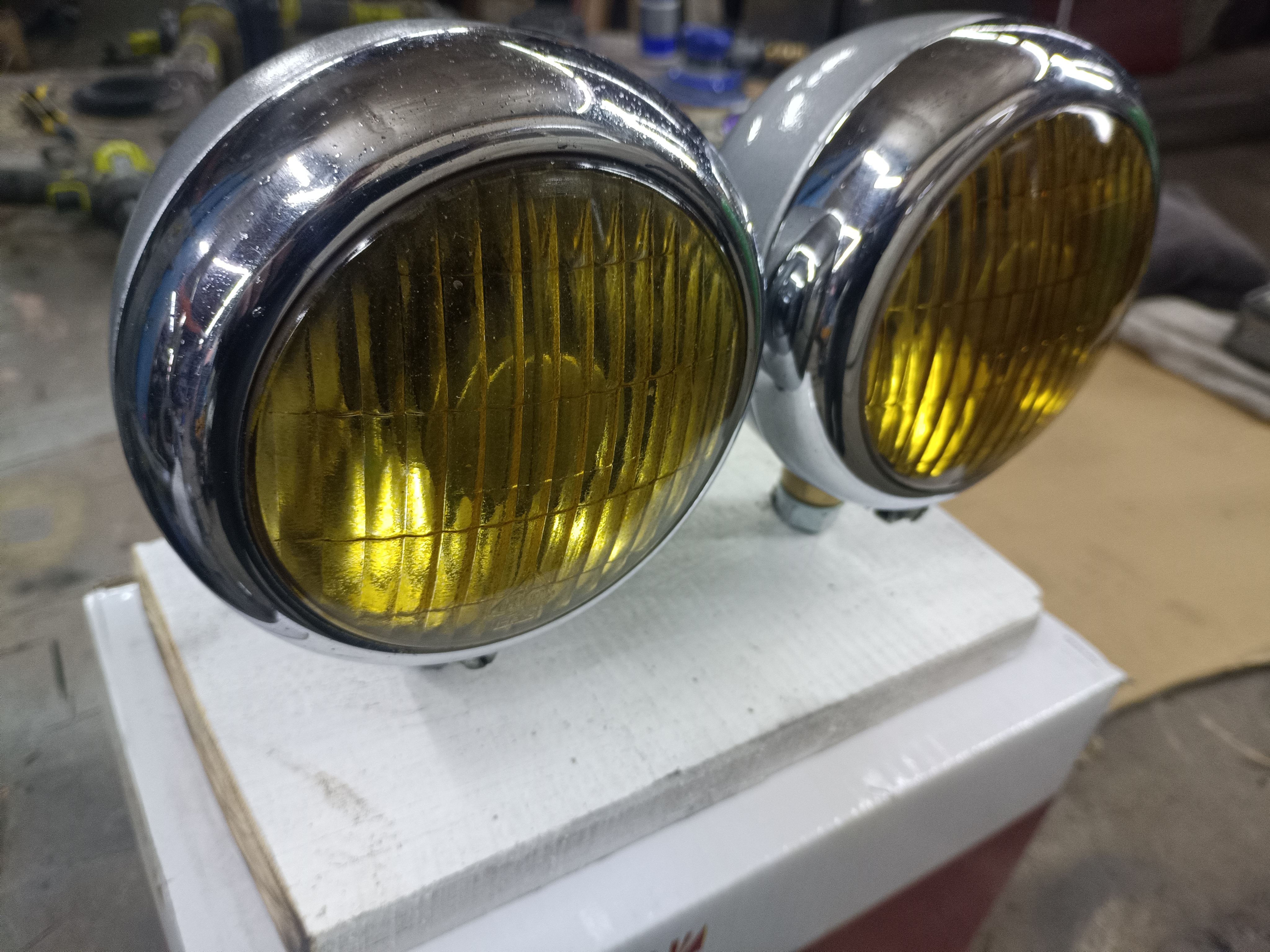 Nebelscheinwerfer Gelb Wartburg DKW IFA Trabant Barkas Robur  EMW BMW