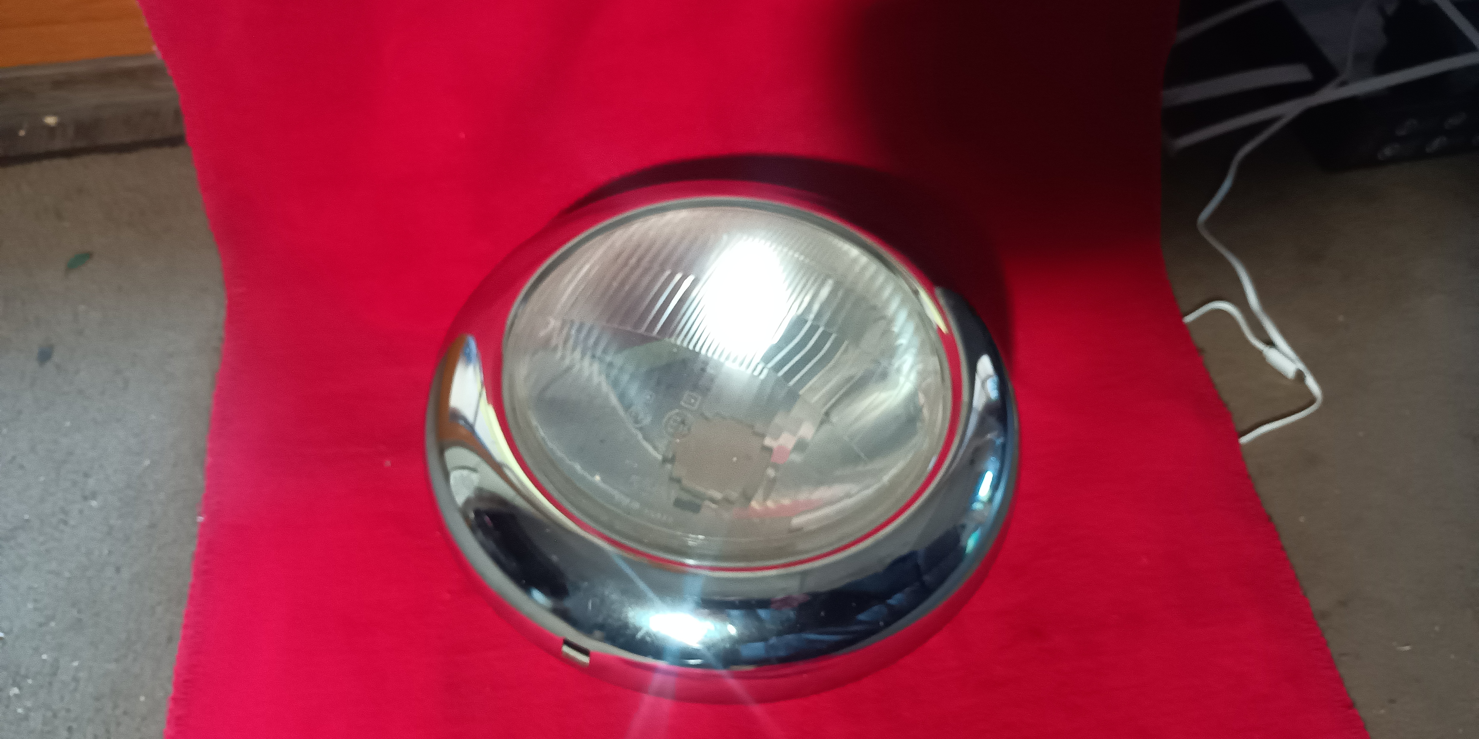 Komplett Scheinwerfer Barkas B1000 mit Lampentopf und Ring Chrom