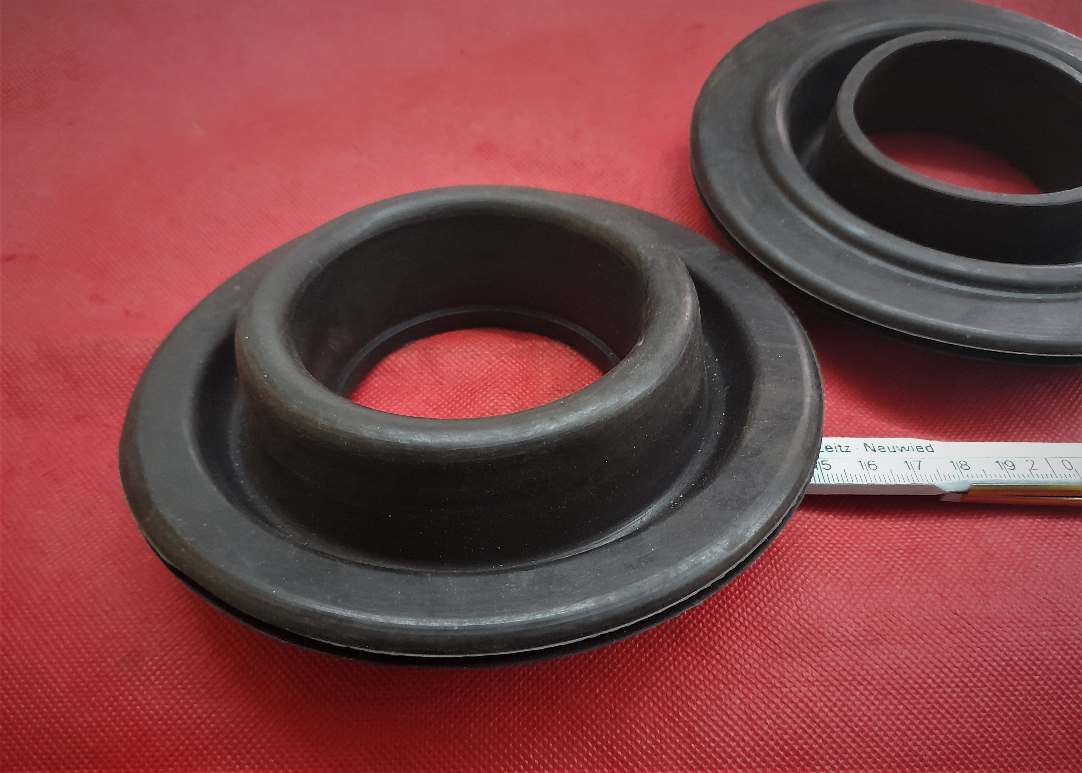 Gummi Stoßdämpfer Stoßdämpferdurchführung Wartburg 312 300HT