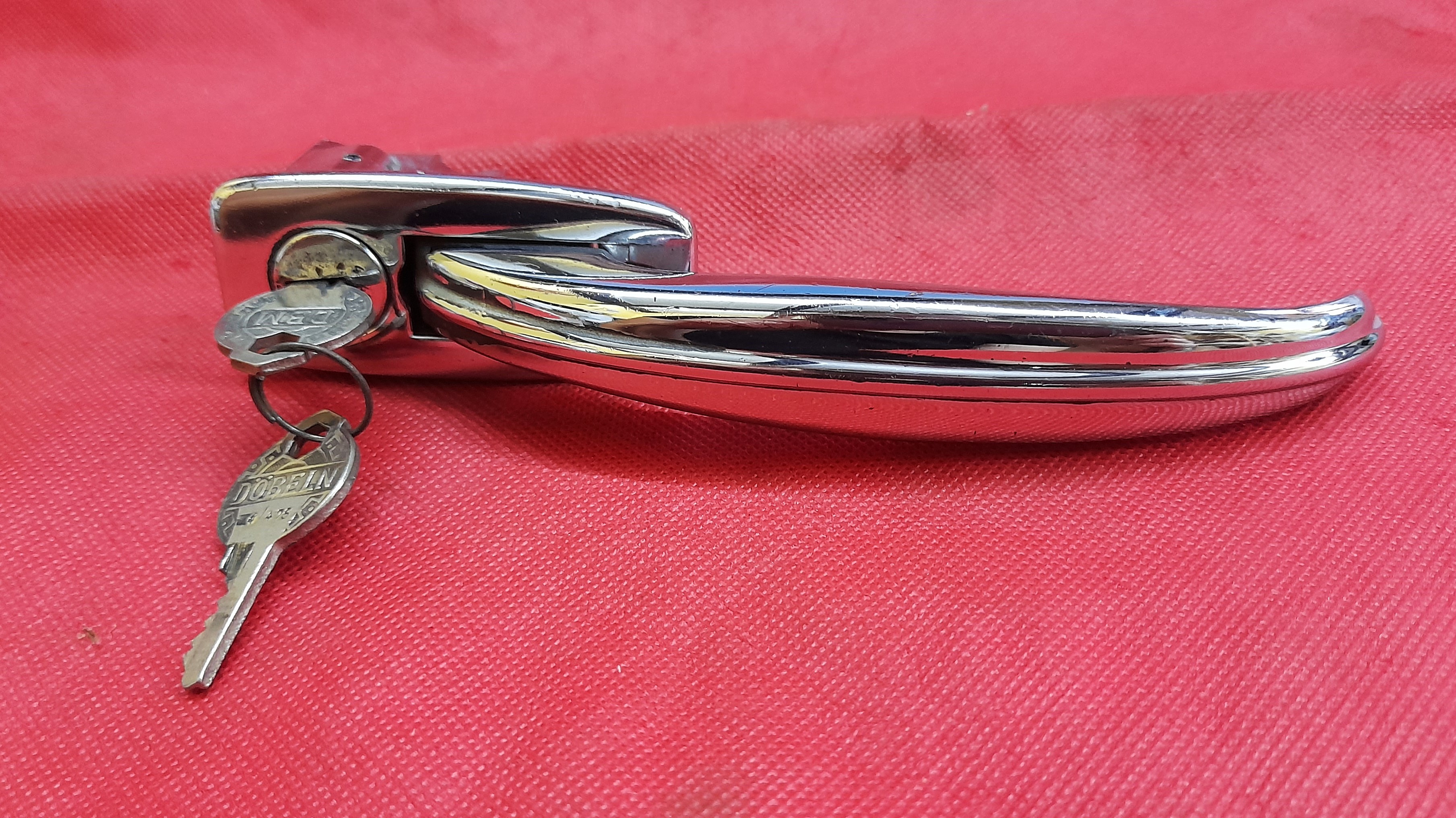 Türgriff Türaußengriff  mit Schloss IFA F8 F9 AWZ P70