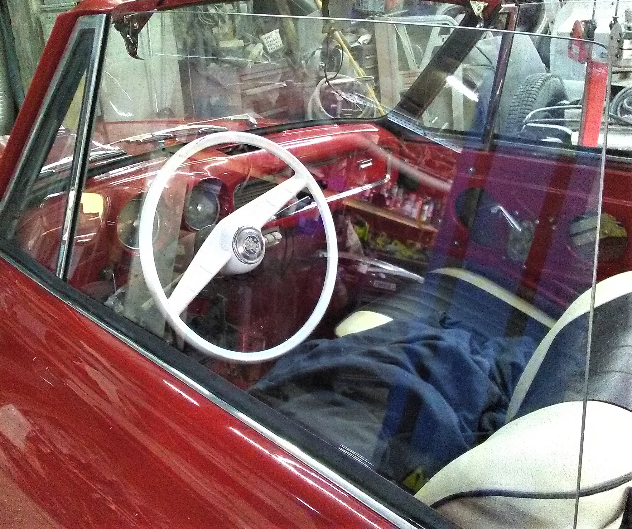 Scheibe ,  Seitenscheibe Wartburg 311 312 300 HT