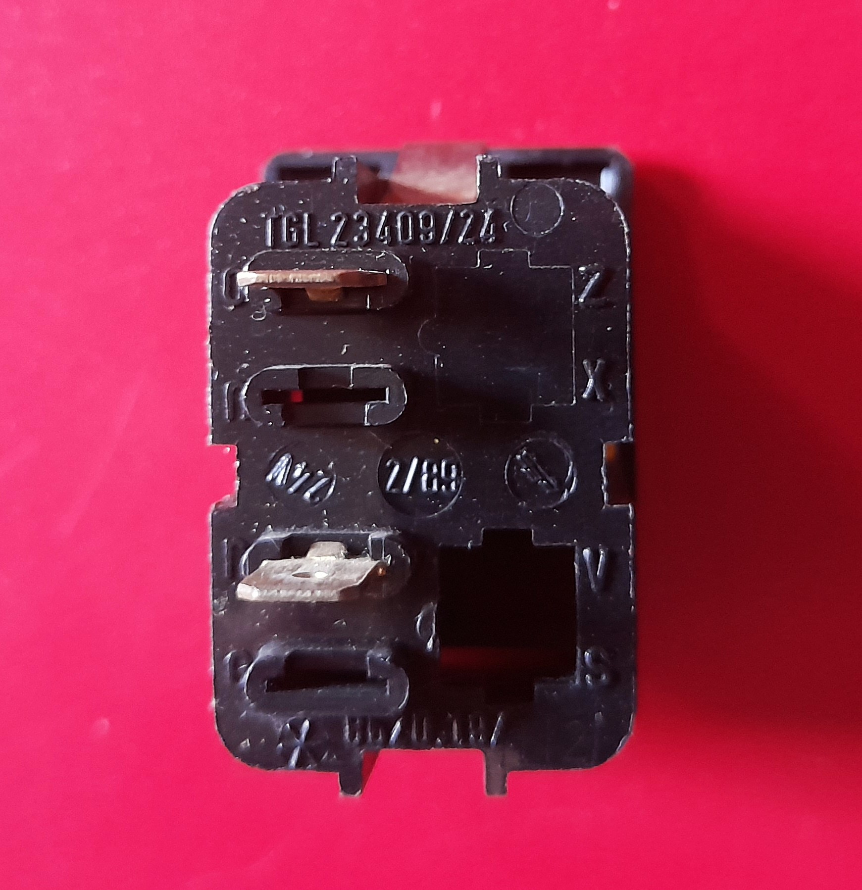 Schalter Wippschalter heizbare Heckscheibe Heckscheibenheizung Wartburg 353 Trabant Barkas B1000