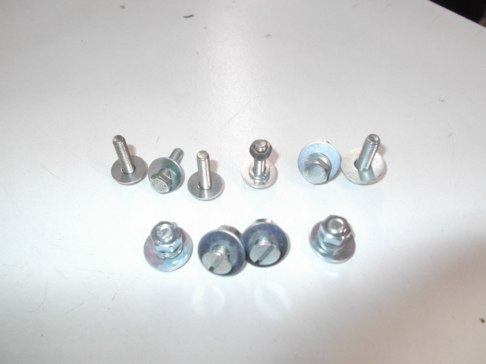 Schraubenset für Kotflügel vorne Wartburg 311 312