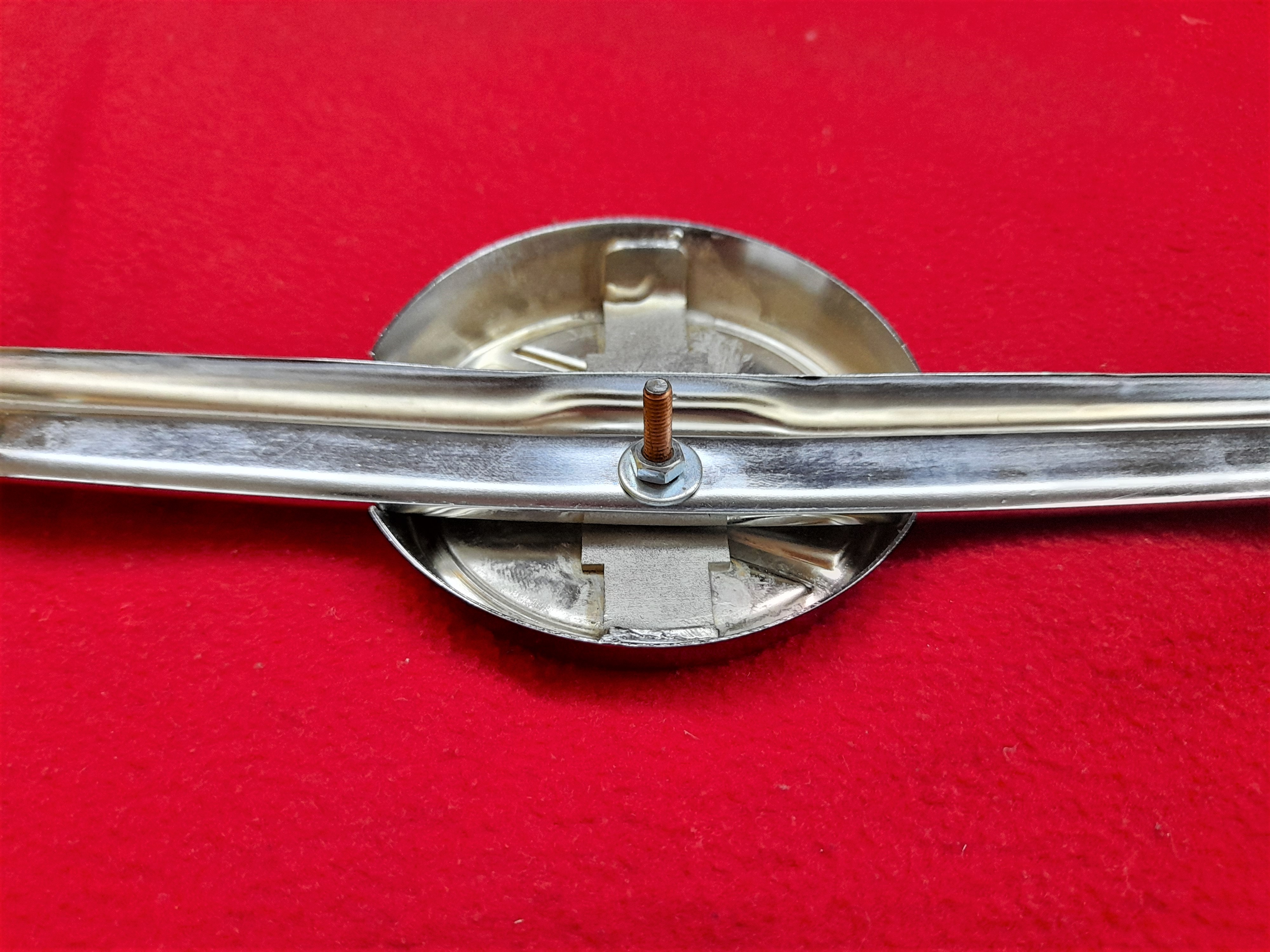 Flügelemblem Frontgrill chrom Trabant