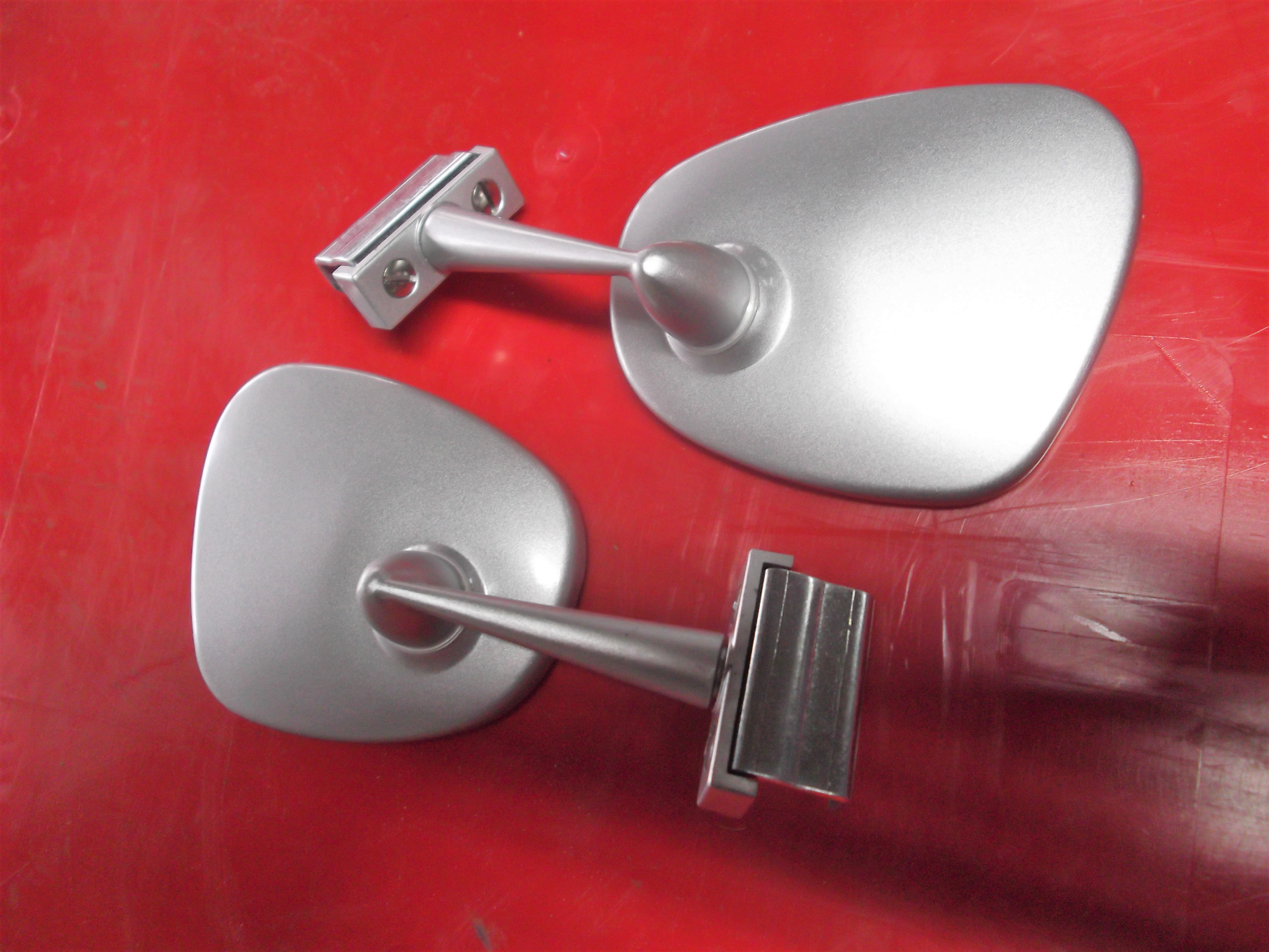 Nierenspiegel Klemmspiegel Spiegel Wartburg , Trabant , IFA Außenspiegel