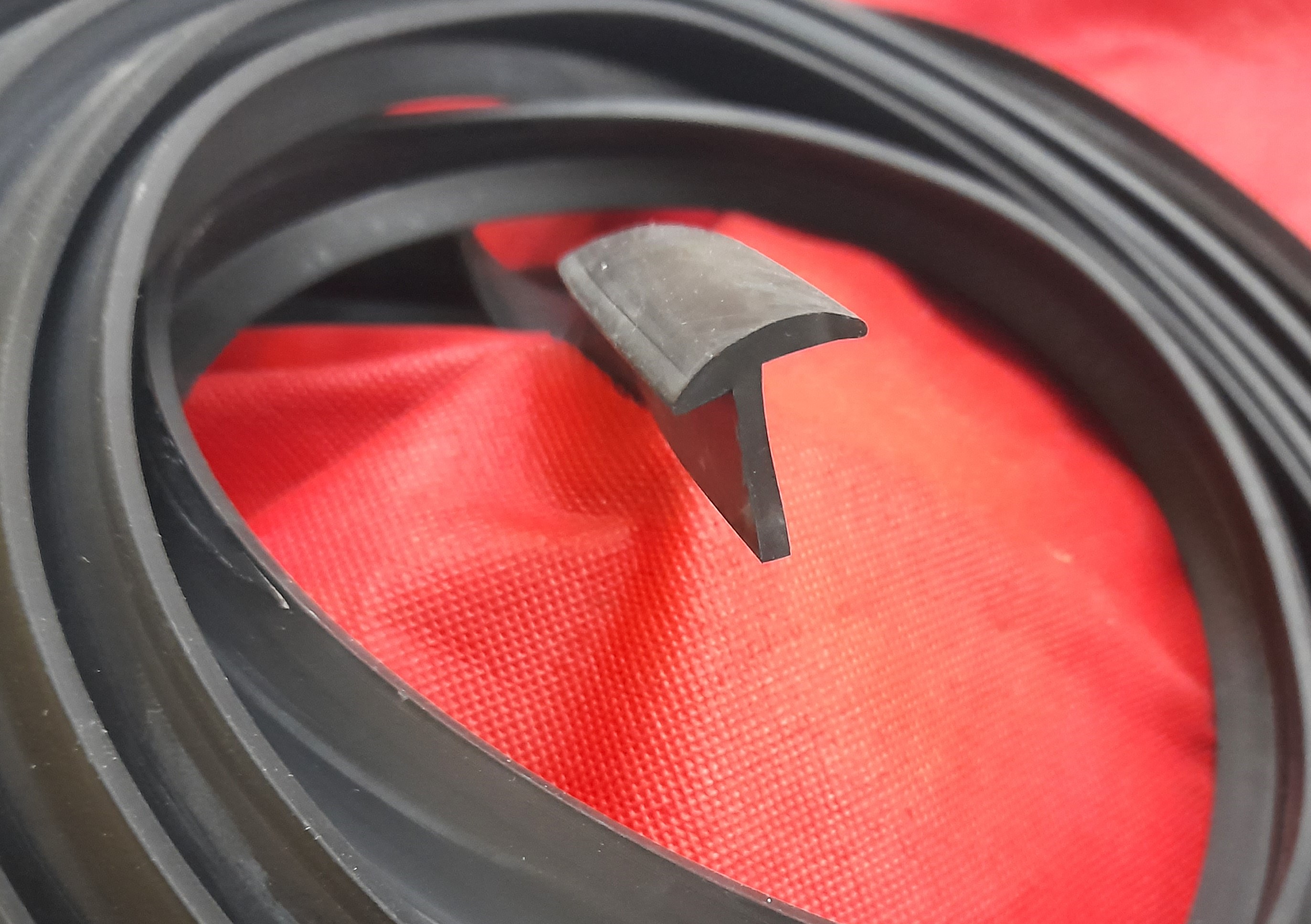 Fensterschachtabdichtung Gummi Abstreifgummi DKW IFA F8 F7