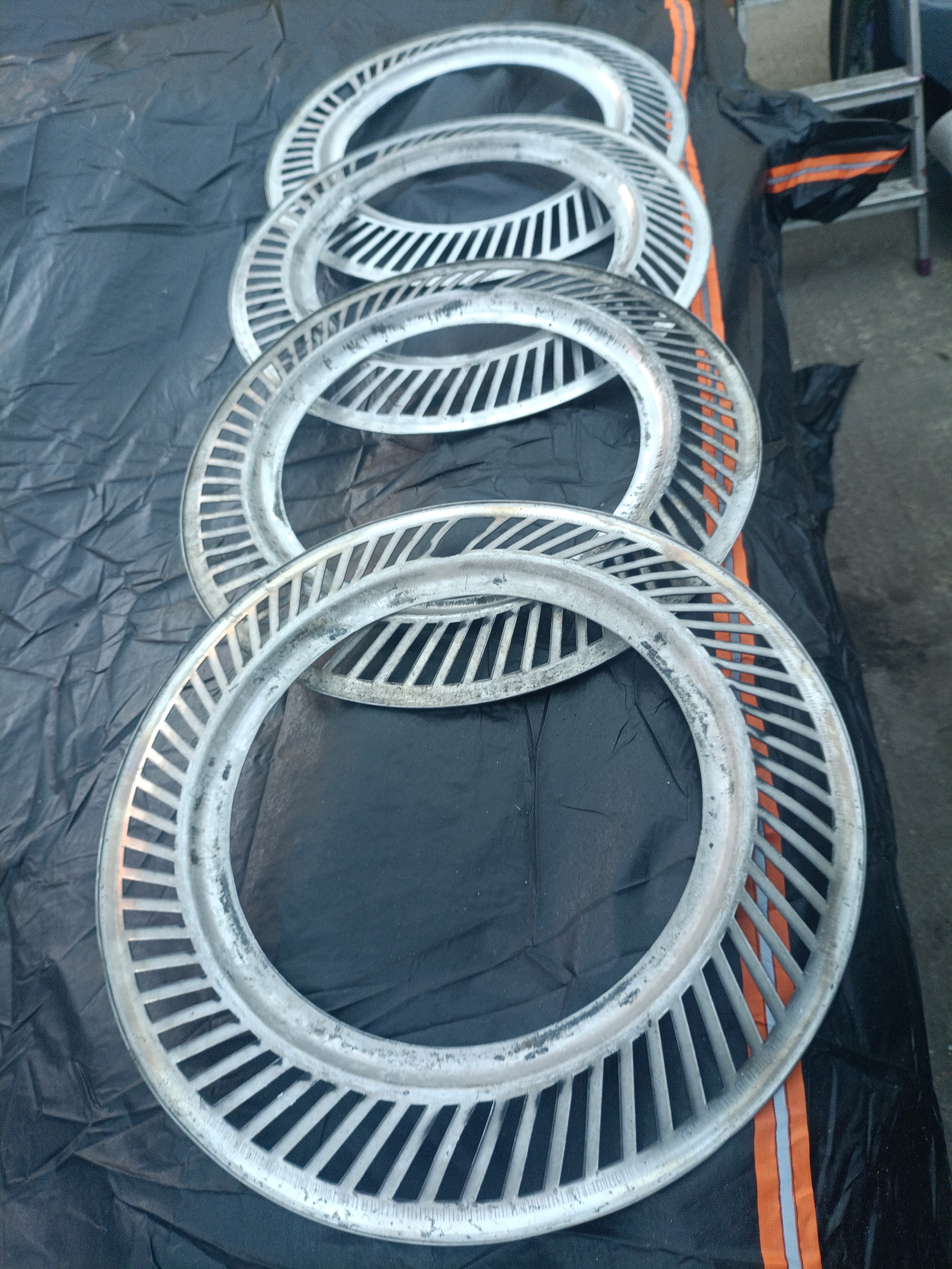 Radzierringe Felgenzierringe 15`` Wartburg  311 313 IFA F9