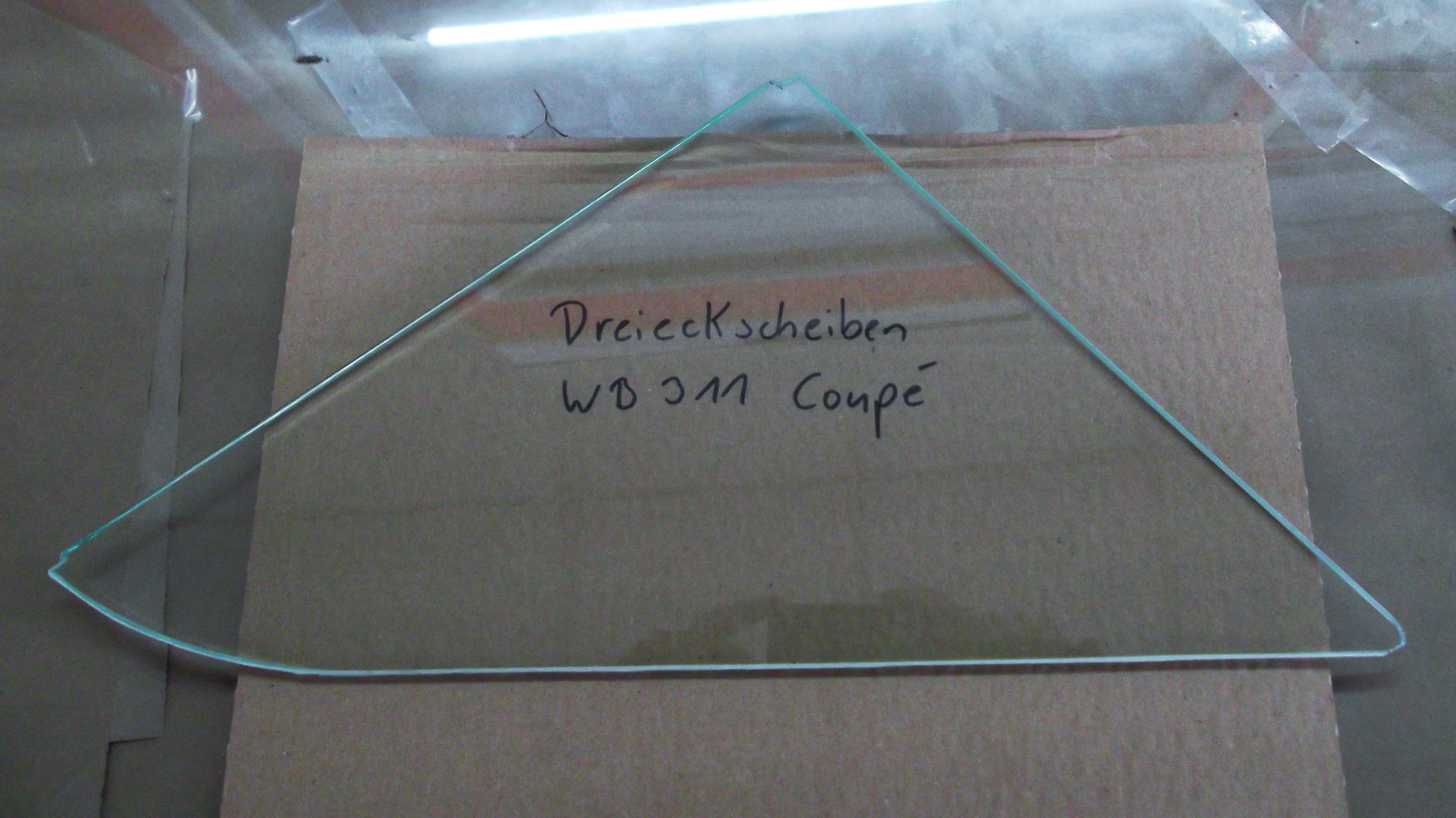 Scheibe Dreieckscheibe Scheibe Ausstellfenster Wartburg 311 Coupè