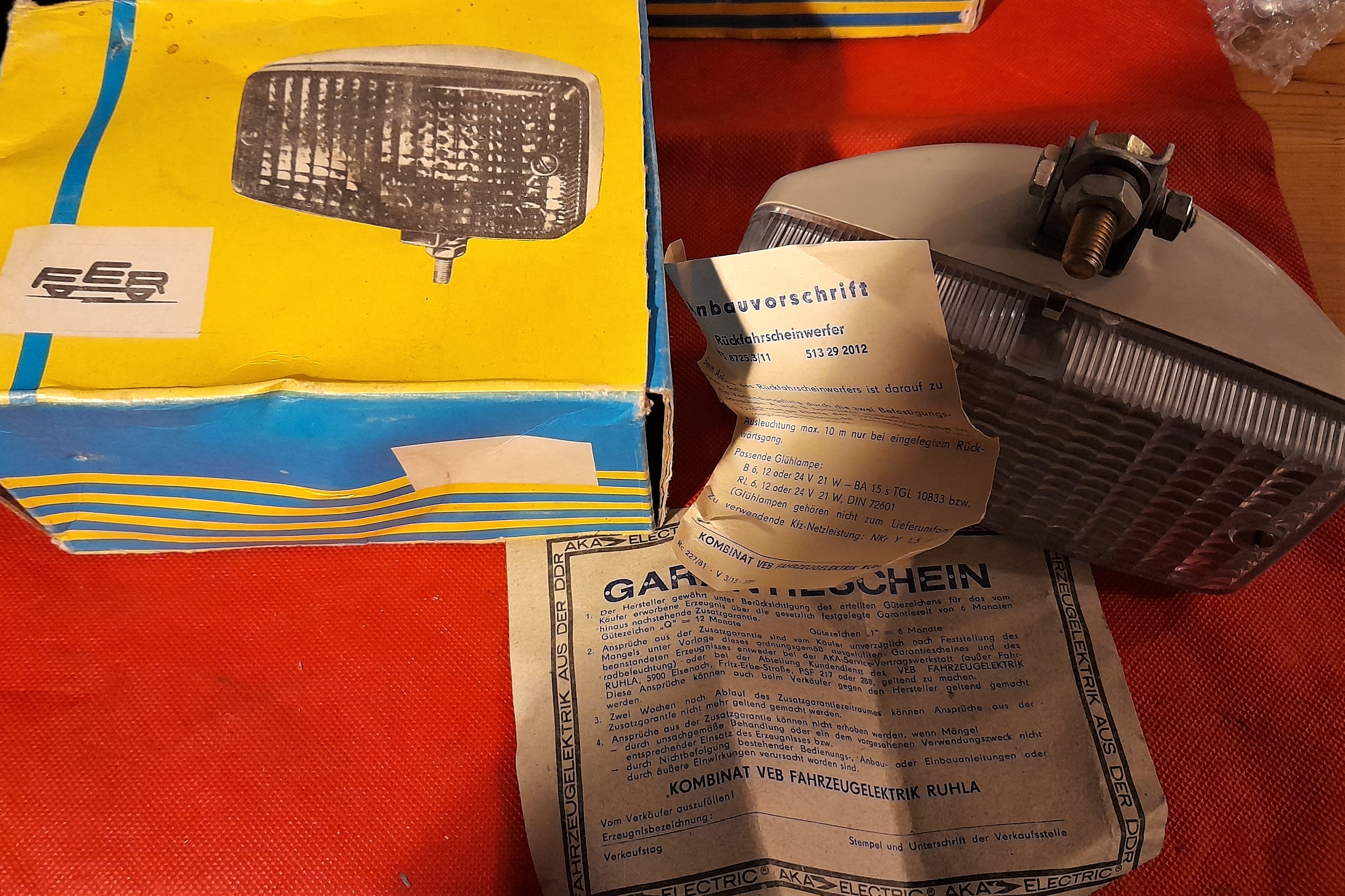 Rückfahrleuchte Rückfahrscheinwerfer FER Grau Wartburg Trabant IFA Barkas