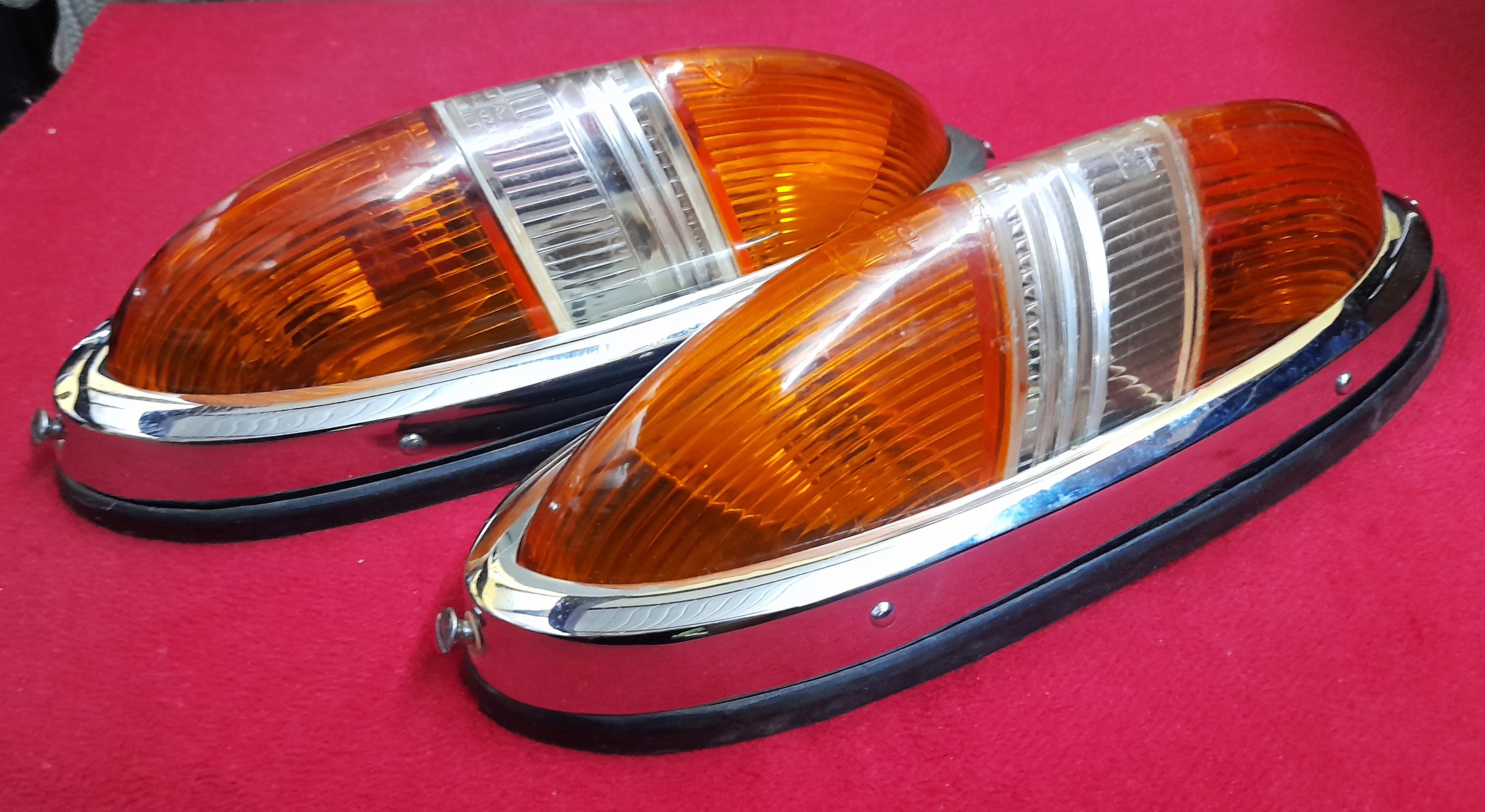 Rückleuchten , Schiffchen Wartburg 311  313 Barkas B1000