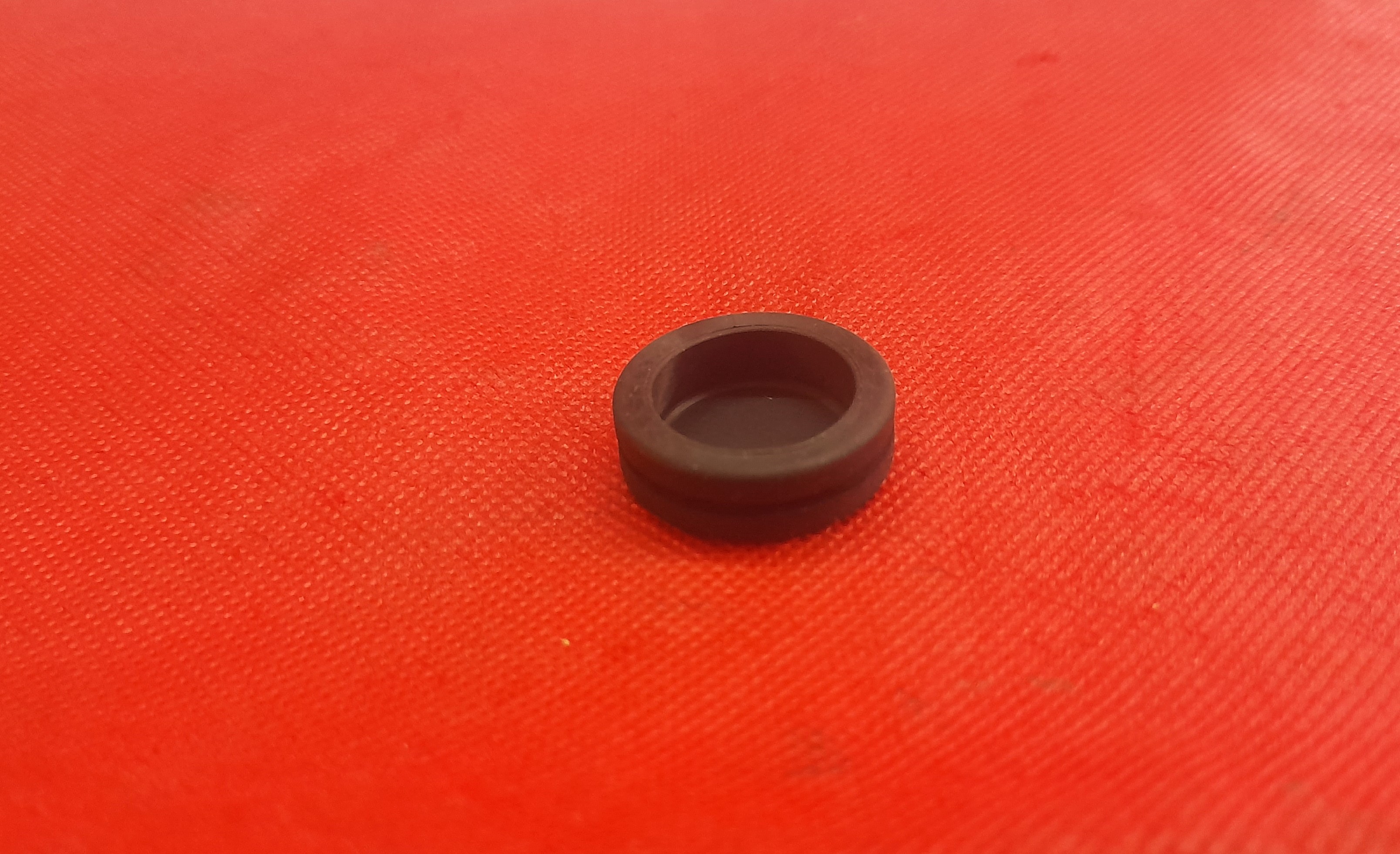 Kabeldurchführung Gummi Gummitülle Scheinwerfer Wartburg 311 312 313