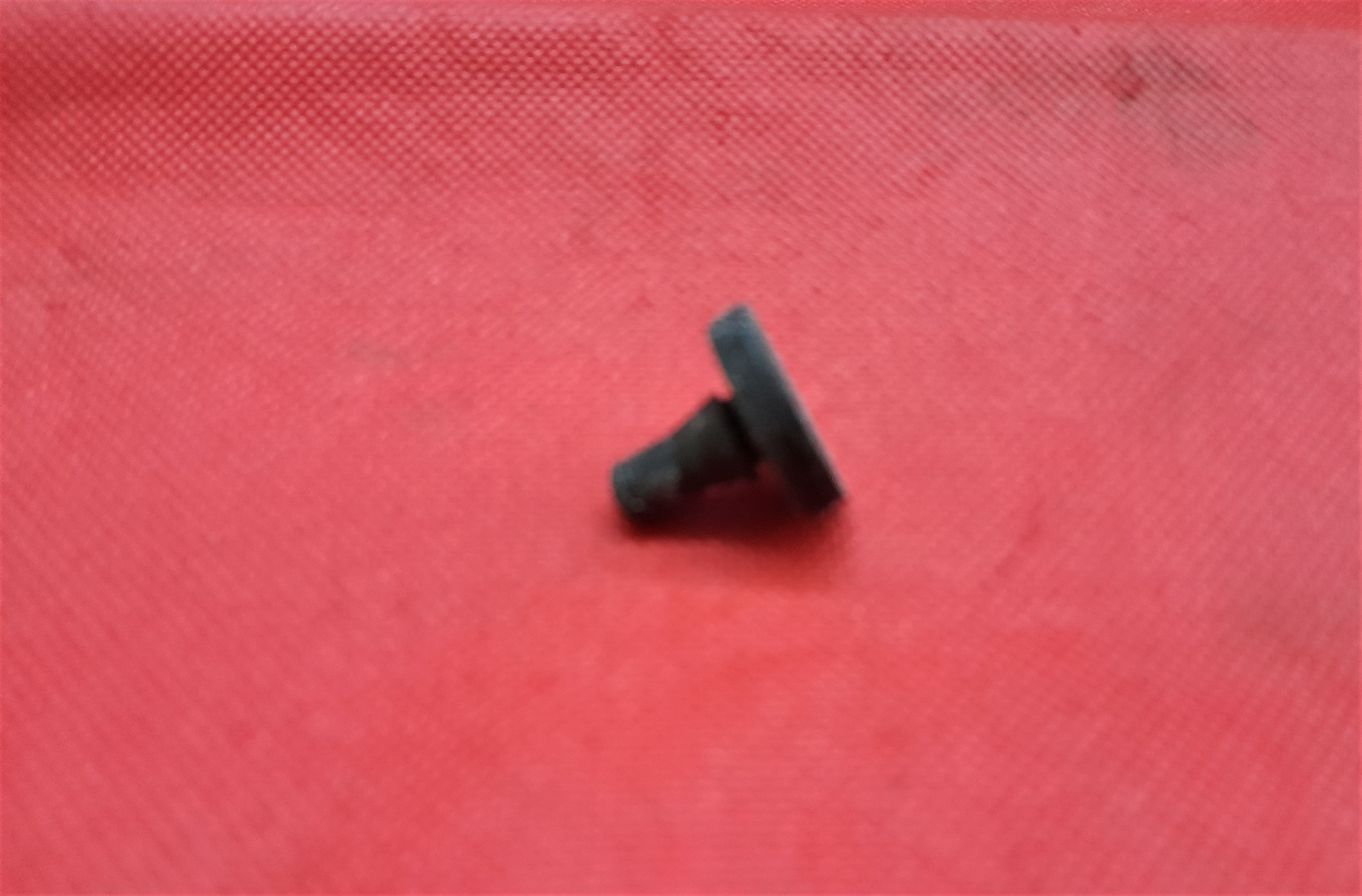 Gummi Gummipuffer Puffer Motorhaube und Türkontaktschalter Wartburg 311 312 313