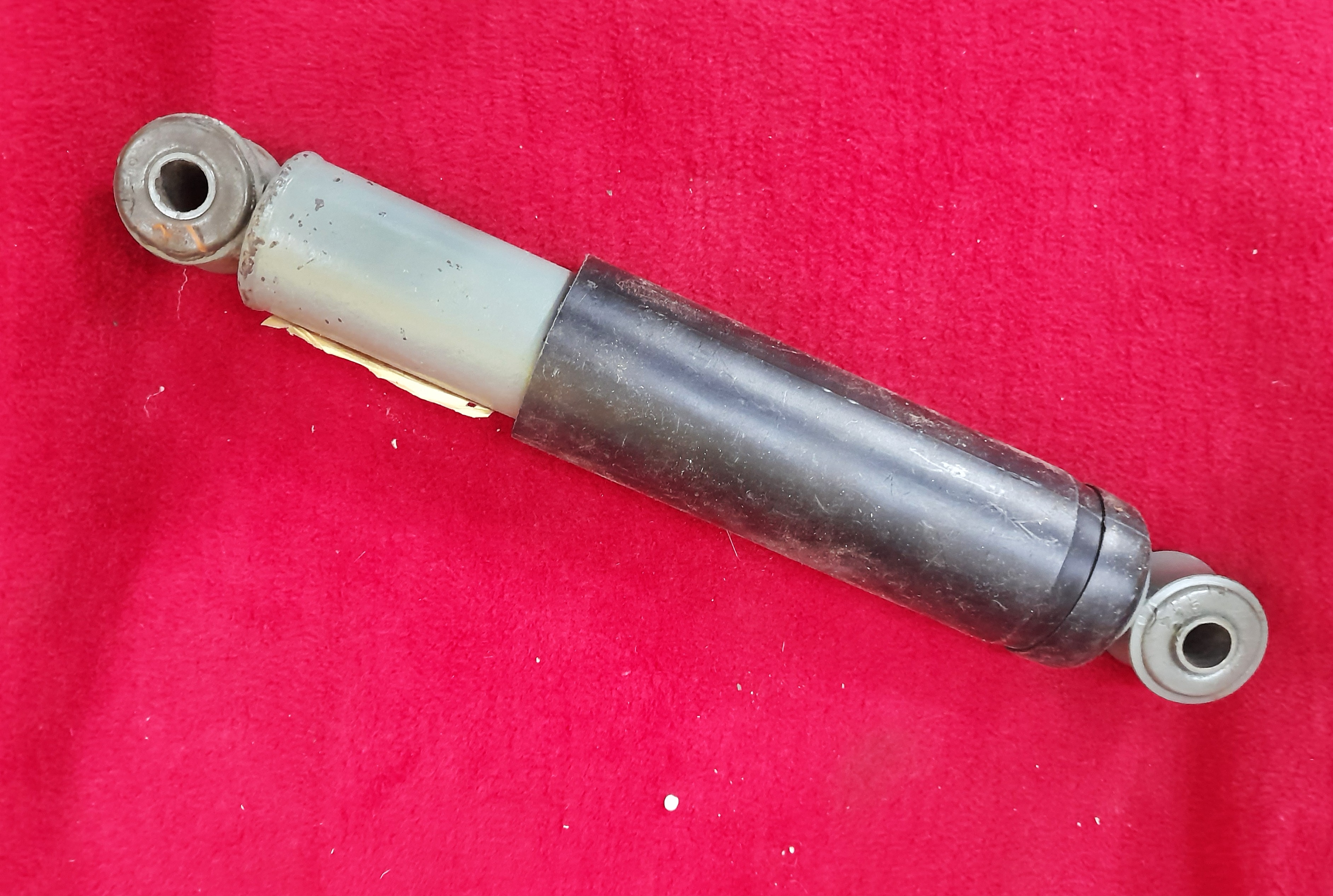 Stoßdämpfer  Schwingungsdämpfer Wartburg 311 312 353